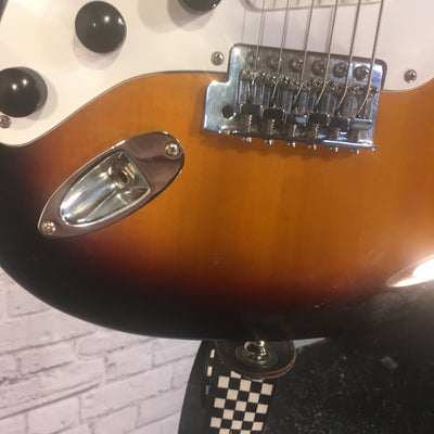 Squier Stratocaster Affinity Series Left-Handed Electric Guitar Sunburst