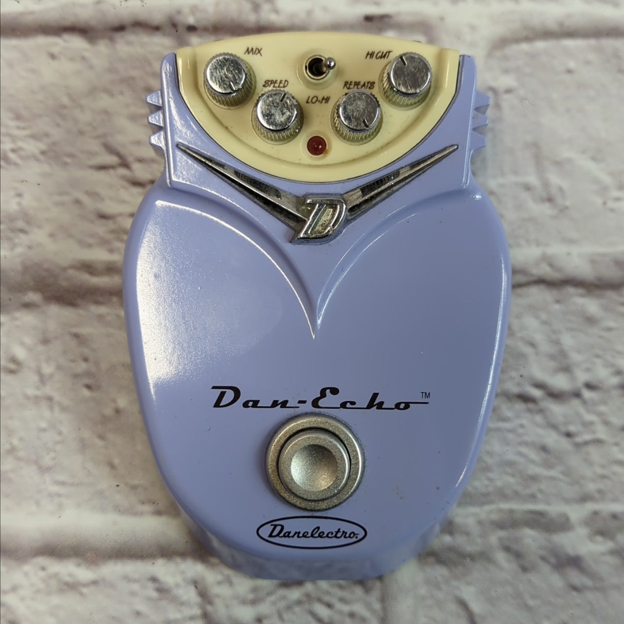 Danelectro DE-1 Dan Echo Delay Pedal - Evolution Music