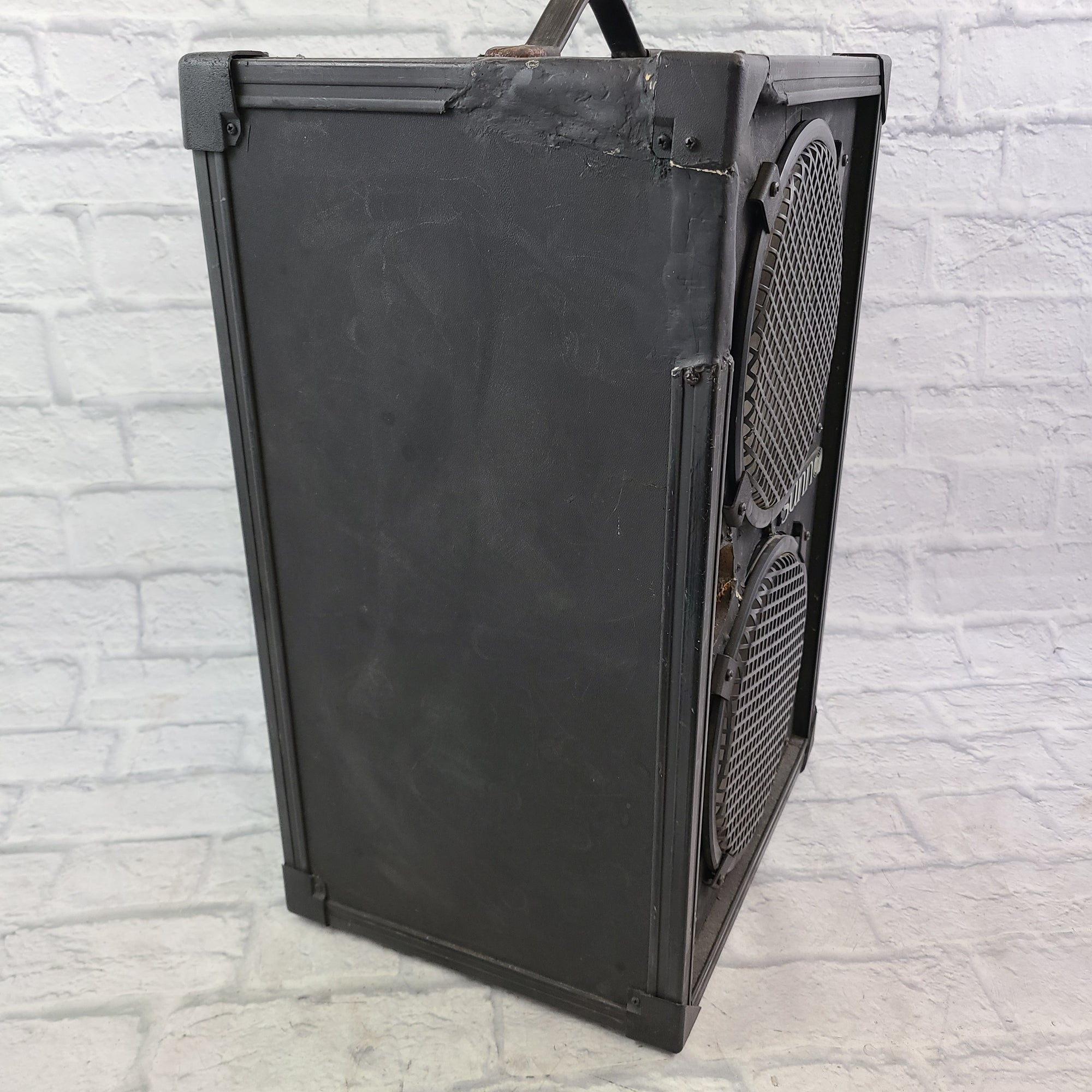 Sunn 210 T  Dual Bass Cab