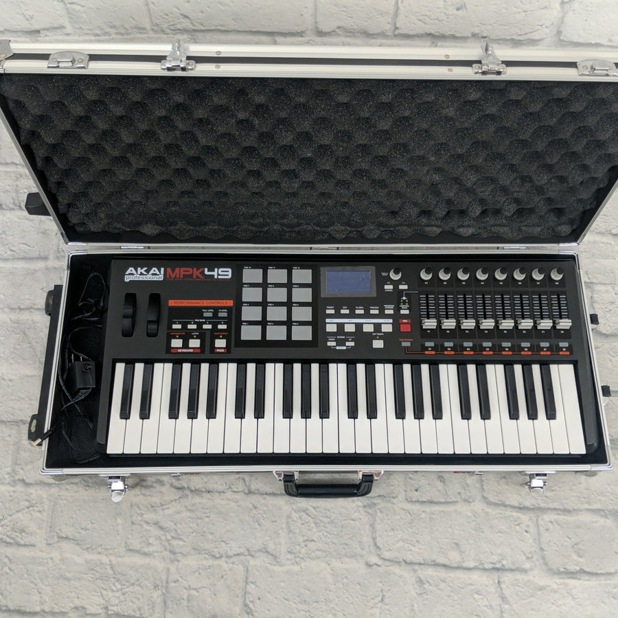 Akai MPK49 MIDI/USB Keyboard Controller with Hardshell Case