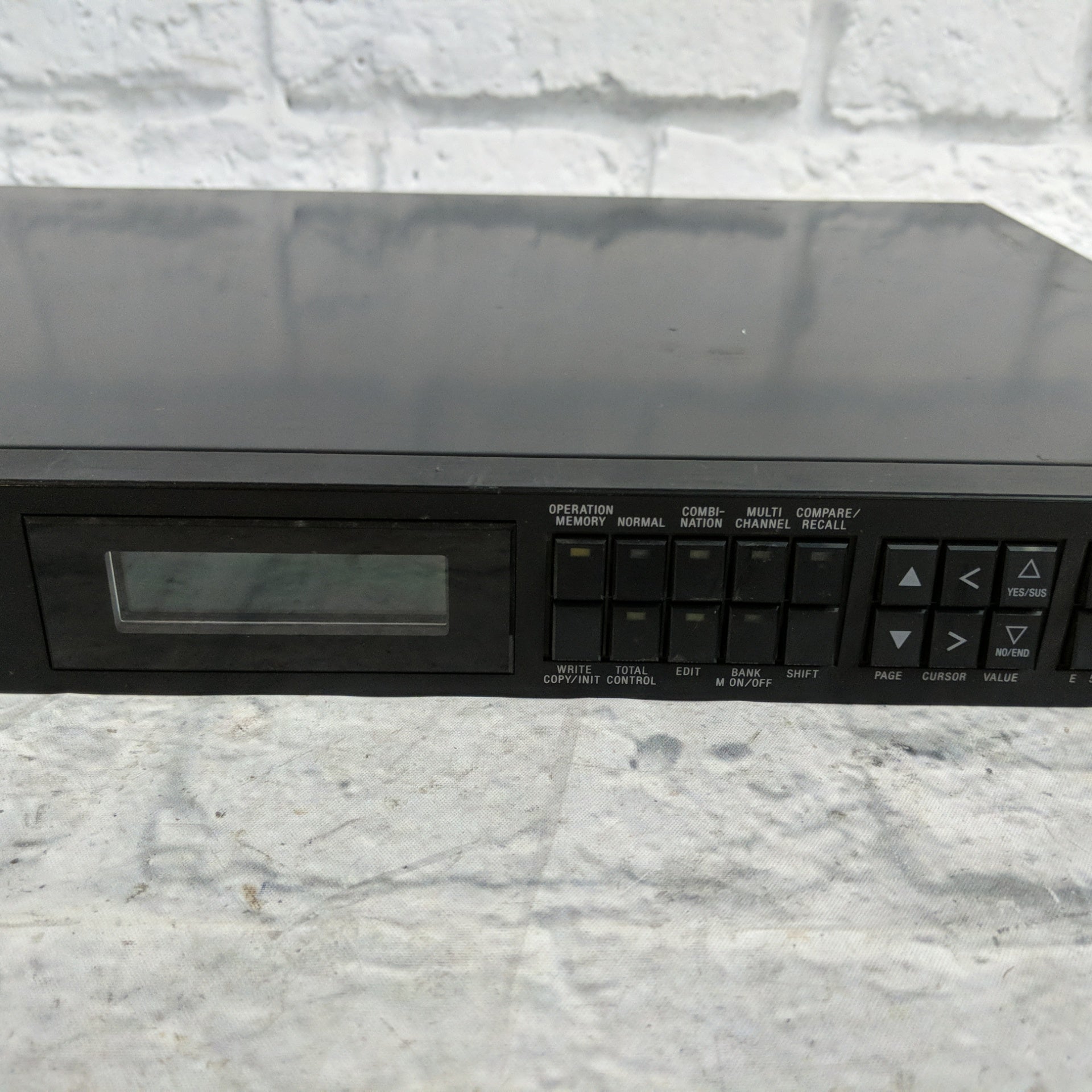 Casio VZ-8M Vintage 80's Rackmount Synth