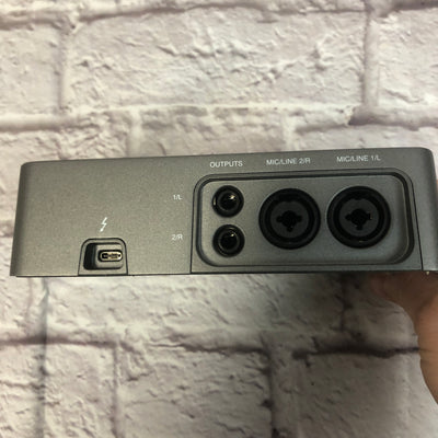 Universal Audio Arrow 2x4 Thunderbolt 3 Interface with Solo DSP Processor