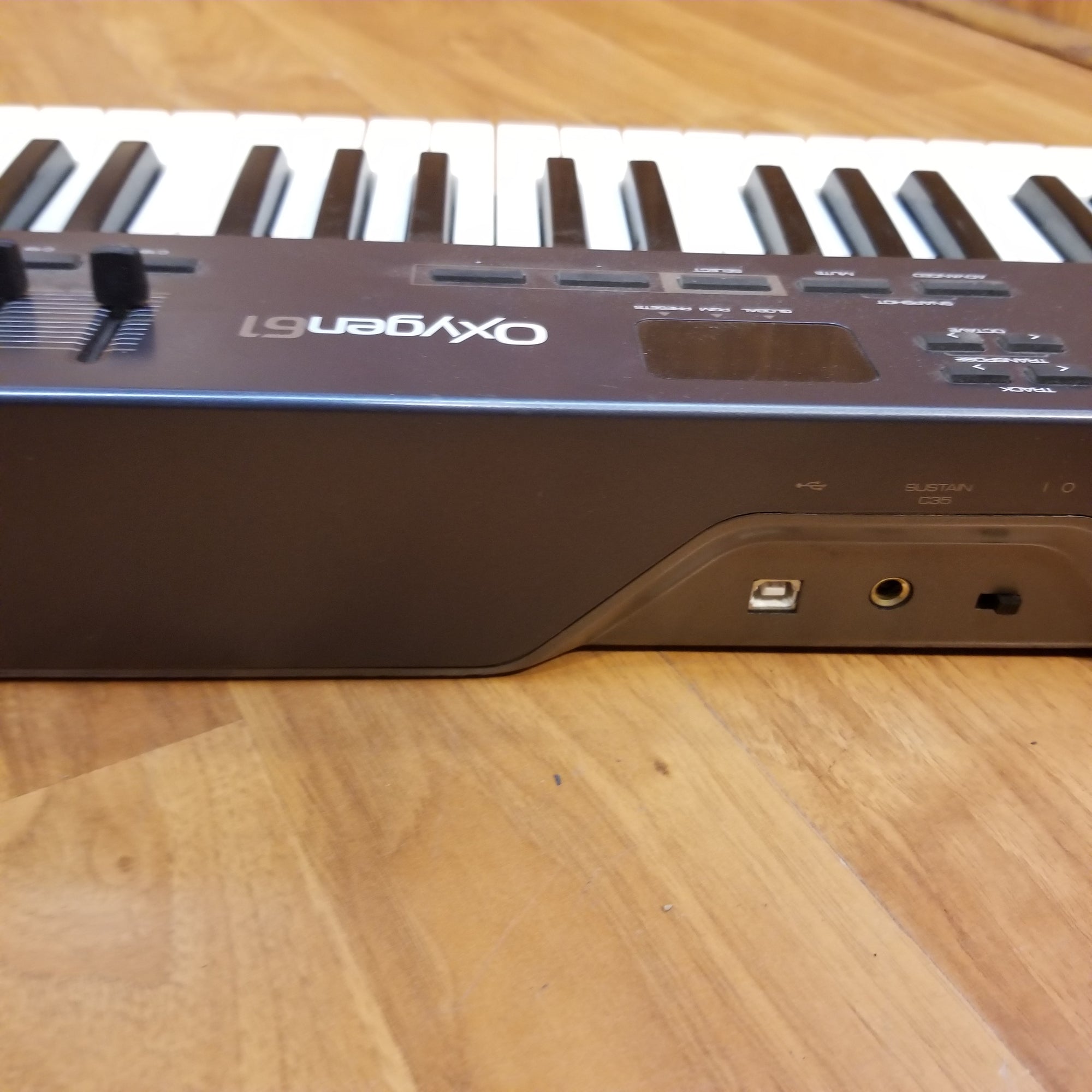 M-Audio Oxygen61 3rd Gen USB Controller Keyboard