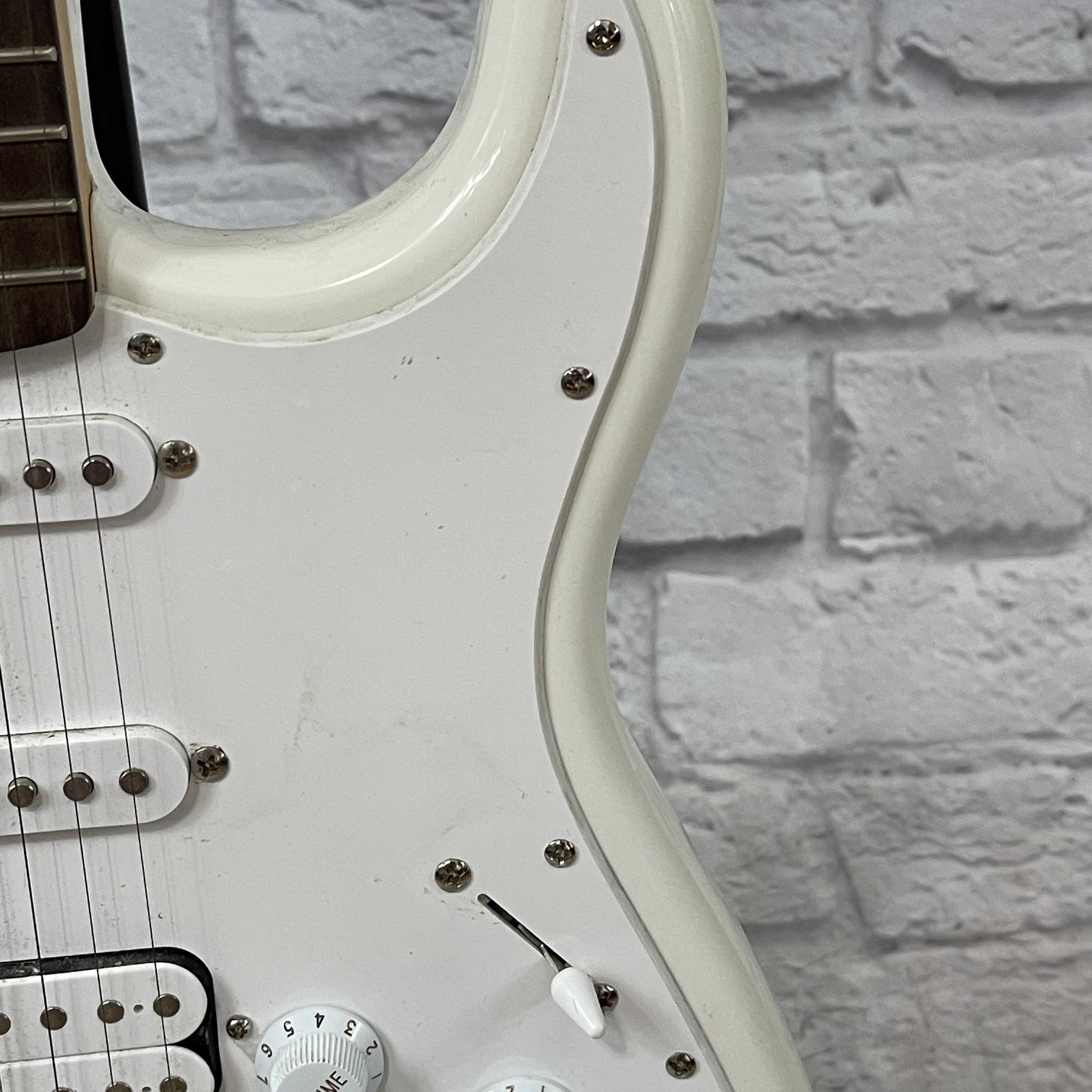 Squier Bullet Strat HSS White Electric Guitar - Evolution Music