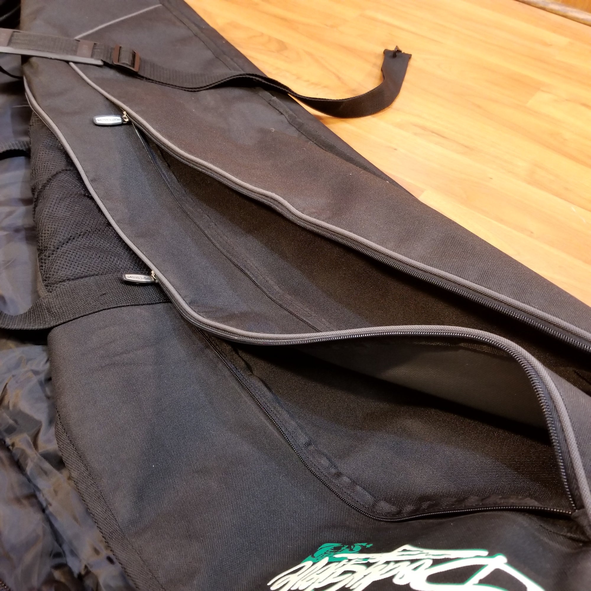Body Glove 76-Key Keyboard Softcase