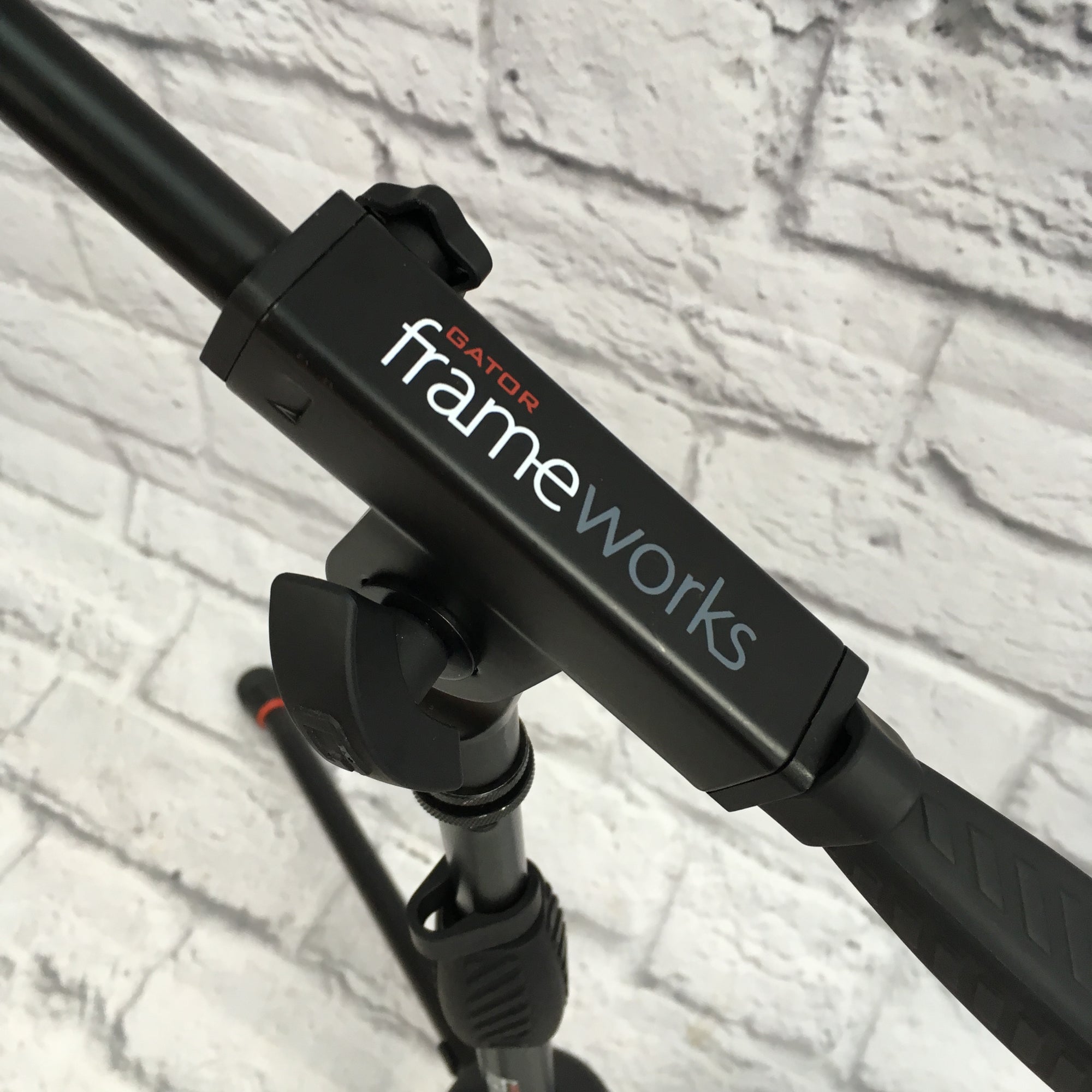 Gator Frameworks Telescoping Boom  Microphone Stand