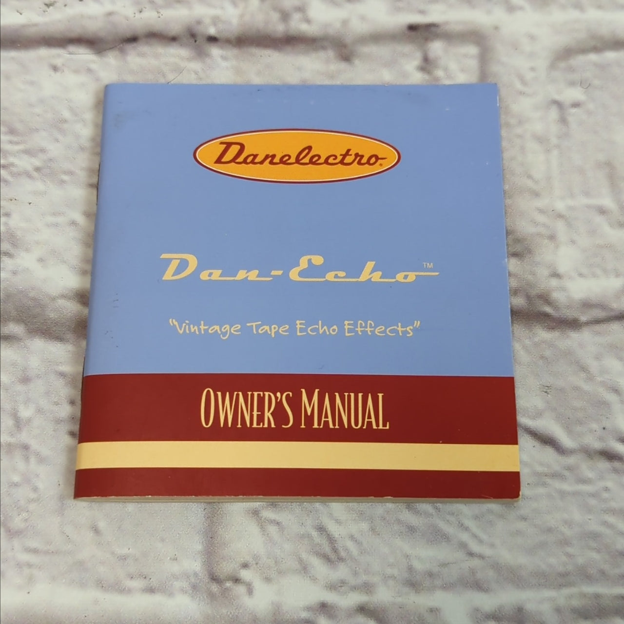 Danelectro DE-1 Dan Echo Delay Pedal