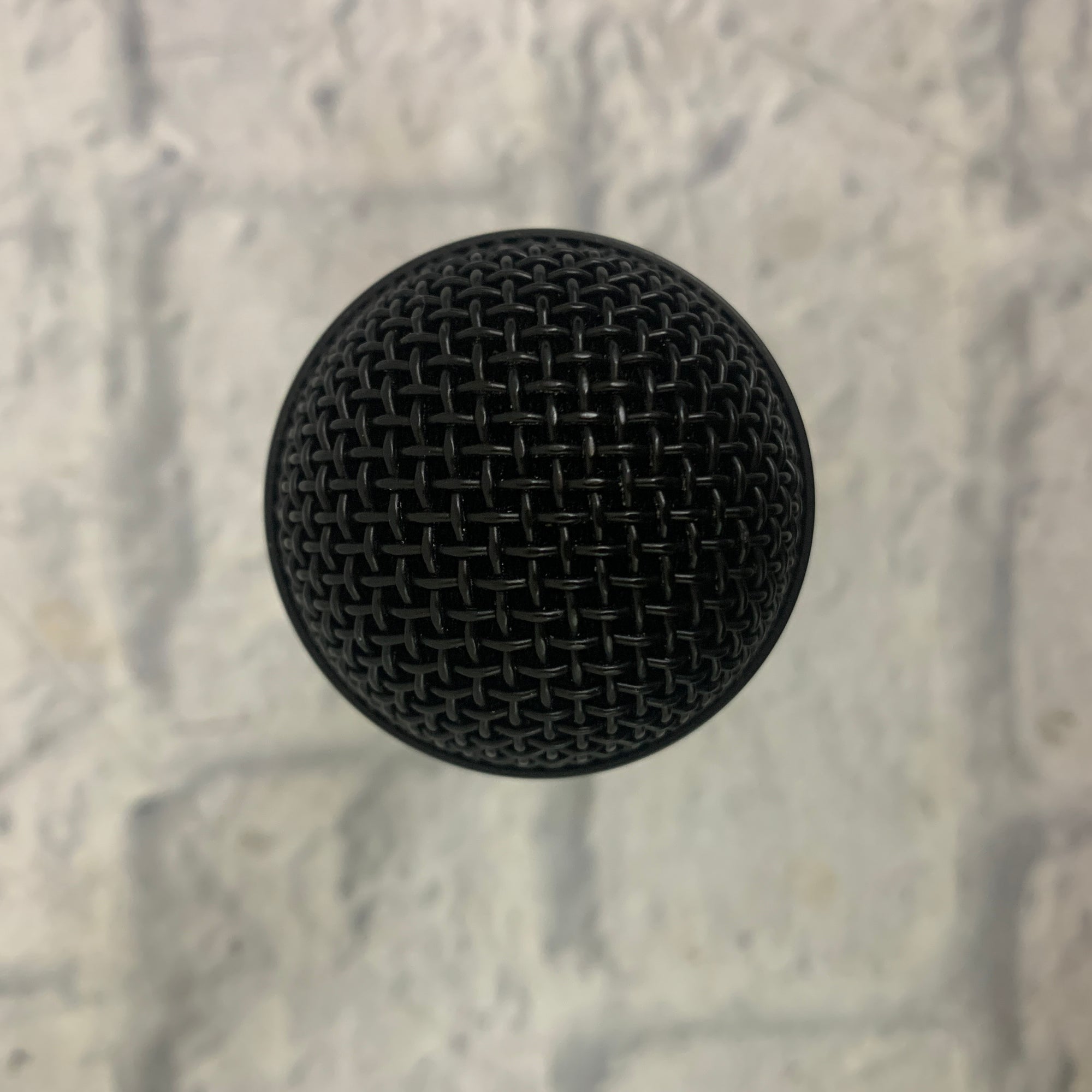 Digital Reference DRV100 Dynamic Vocal Microphone