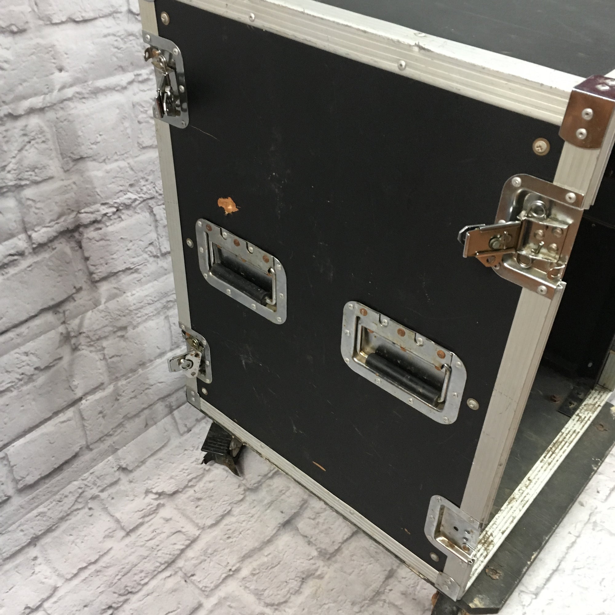 Unknown 12U Rolling Rack Case As-Is