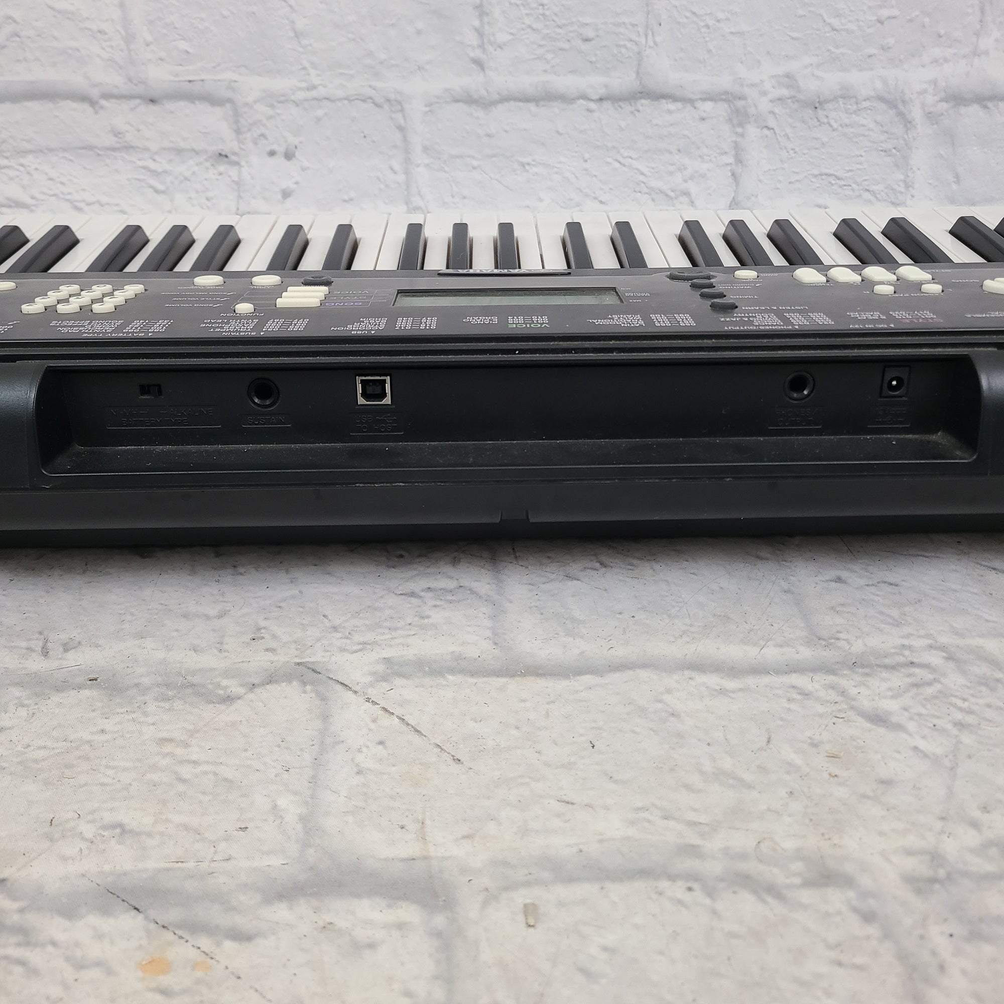 Yamaha EZ-220 61 Key Keyboard - Evolution Music