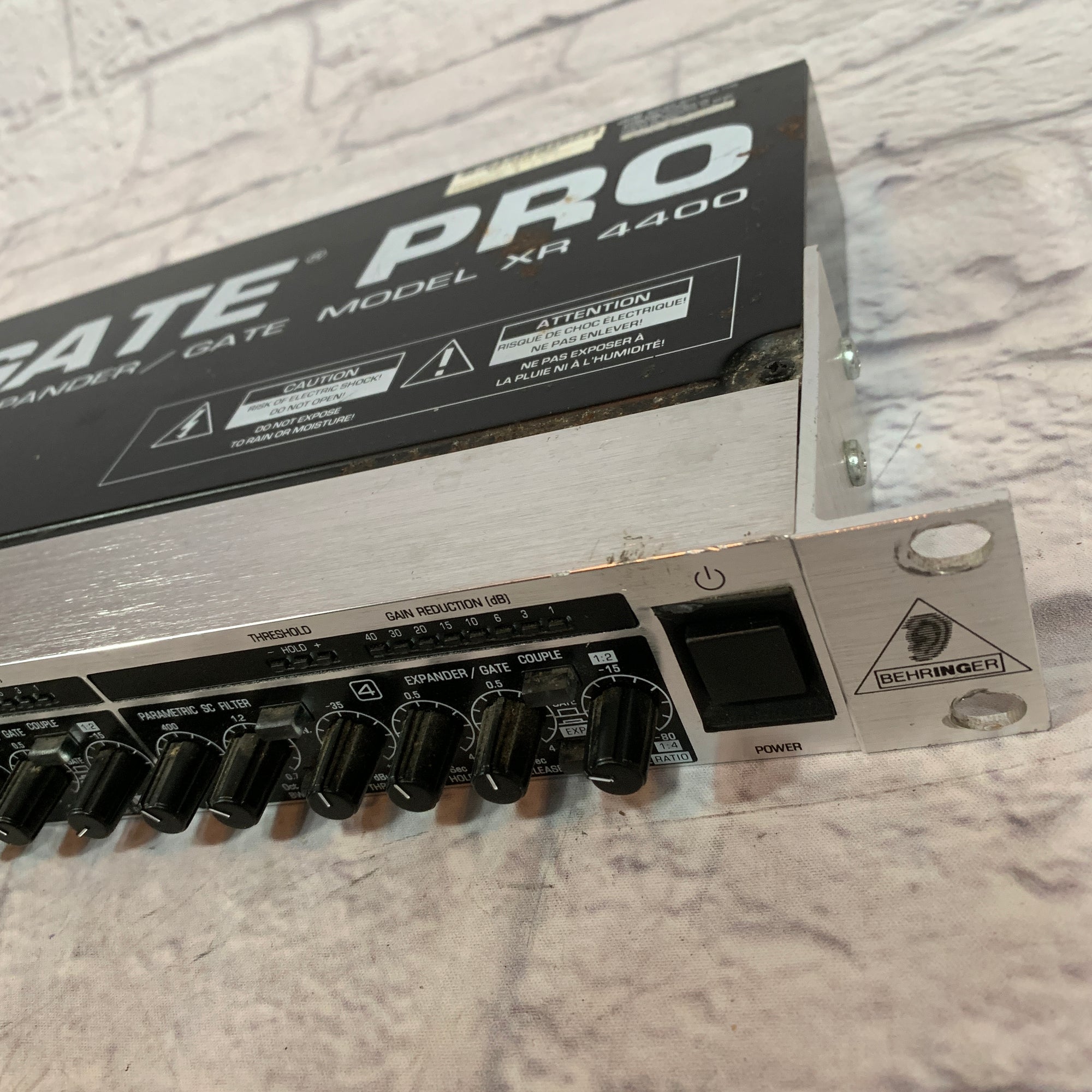 Behringer Multigate Pro XR 4400 - Evolution Music
