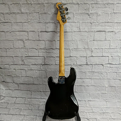 Fender Vintage 1979 Precision Bass Black 4 String