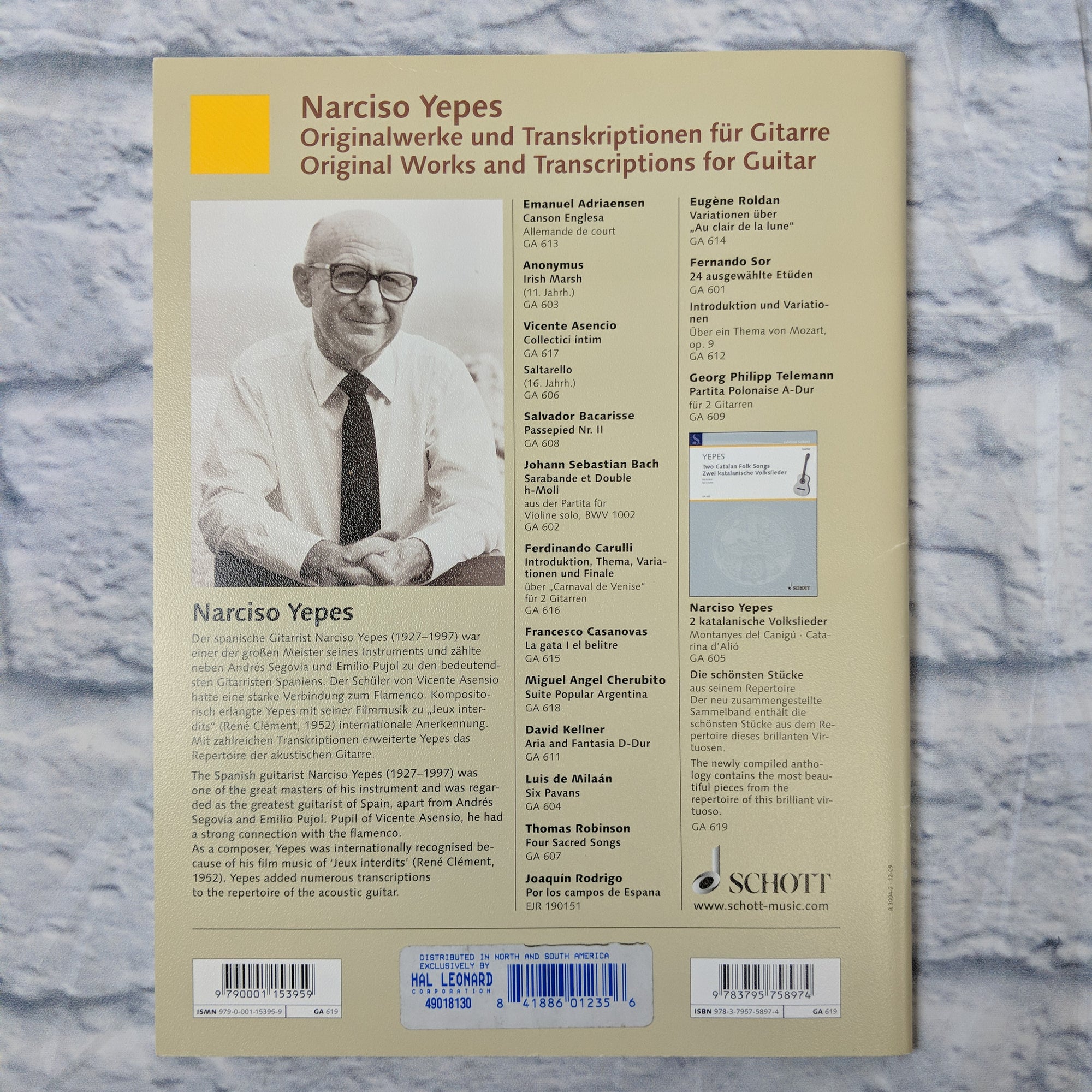 Masters of the Guitar: Narciso Yepes: The Finest Pieces from His Repertoire (Paperback)