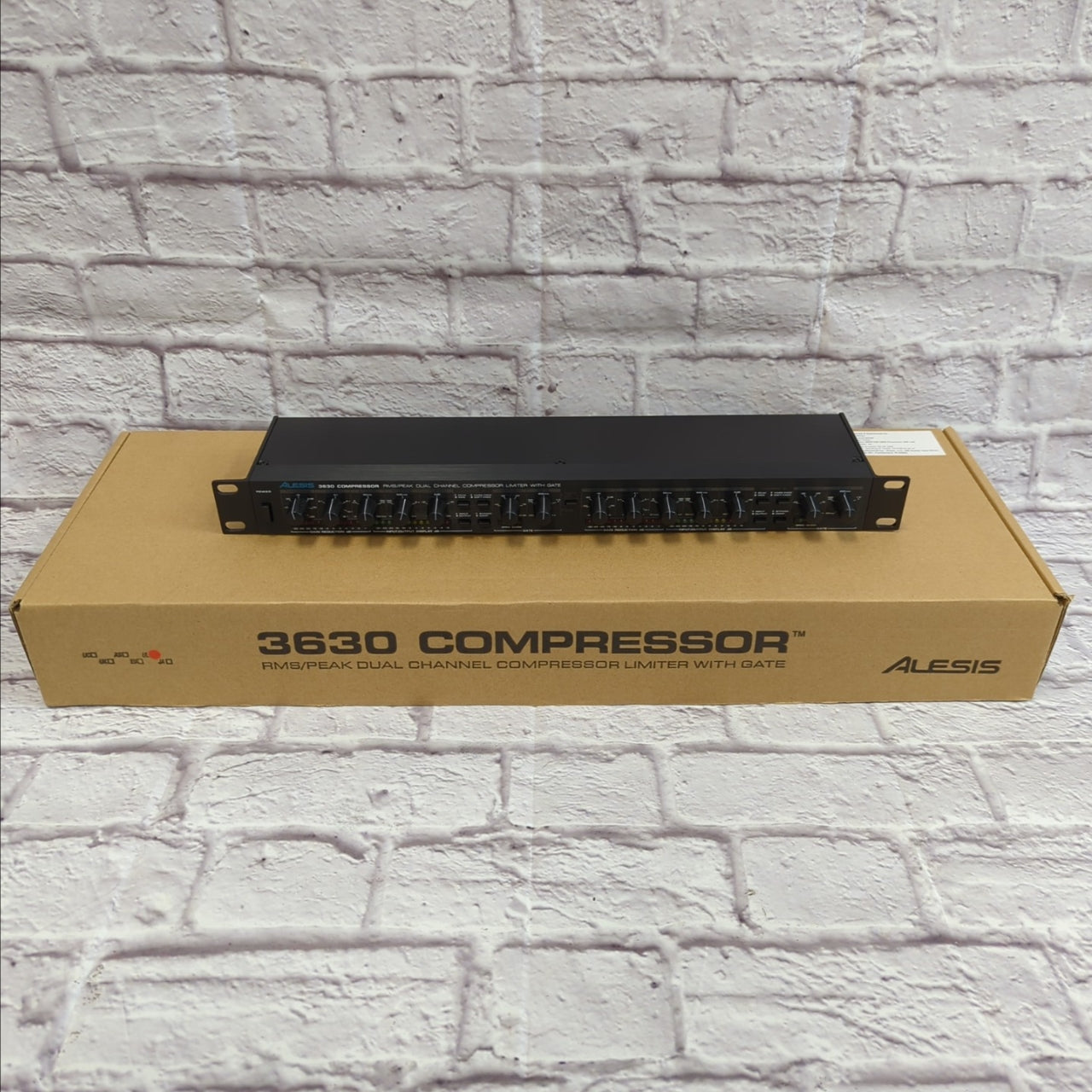 Alesis 3630 Rack Compressor