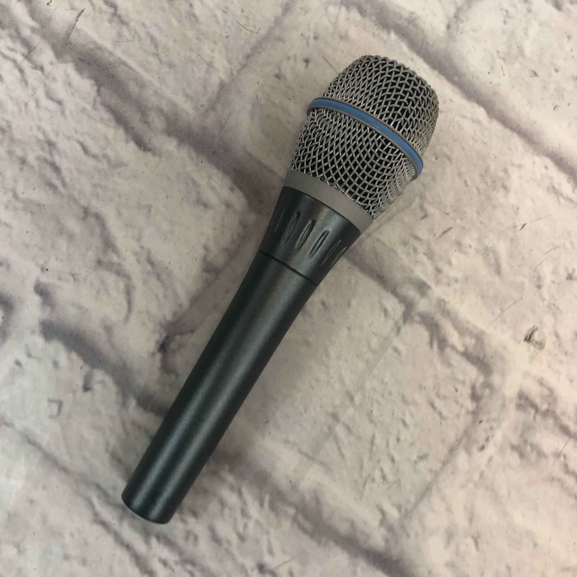 Shure Beta 87A Supercardoid Condenser Microphone