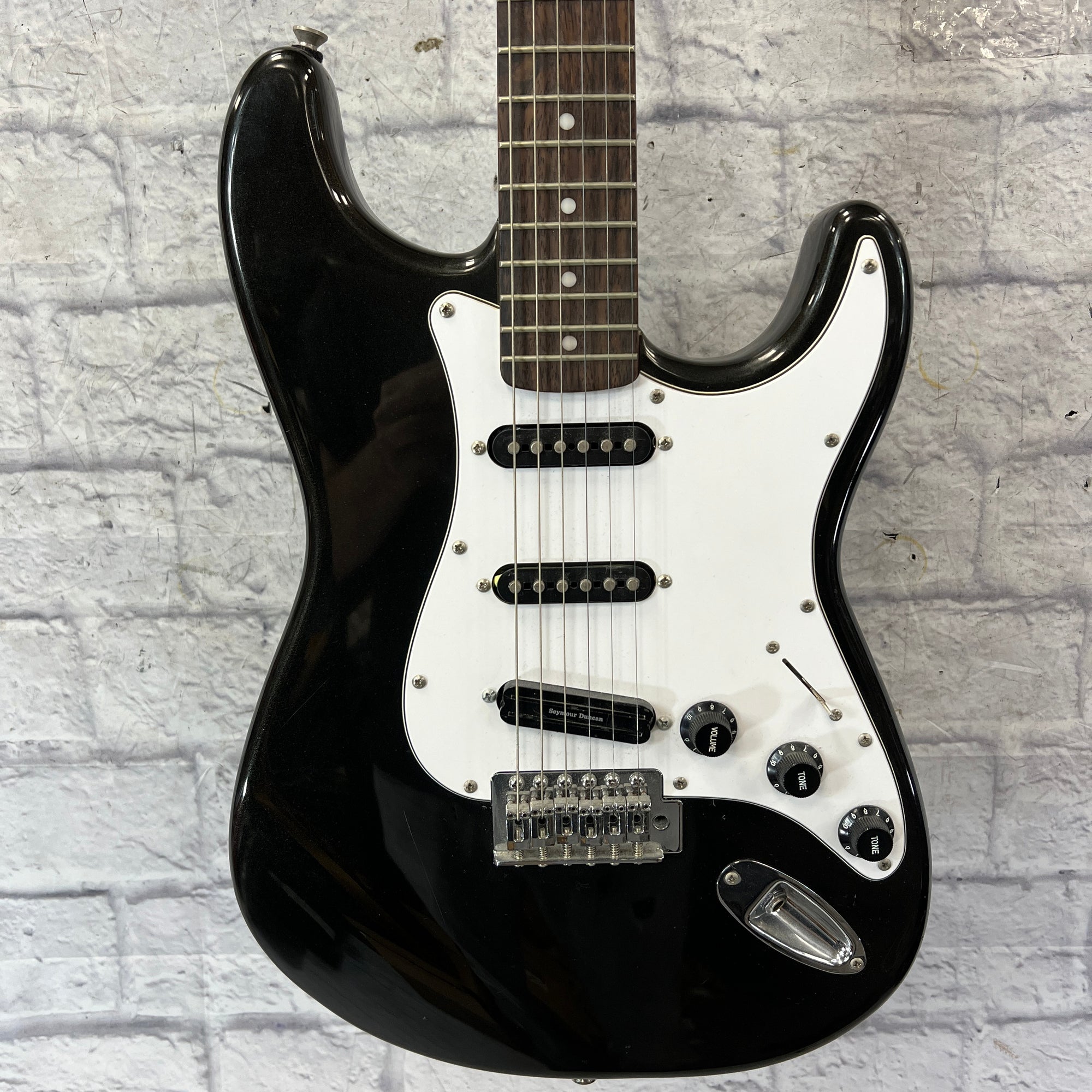 Squier Bullet Strat w/ Black Sparkle body w/ hot rails in