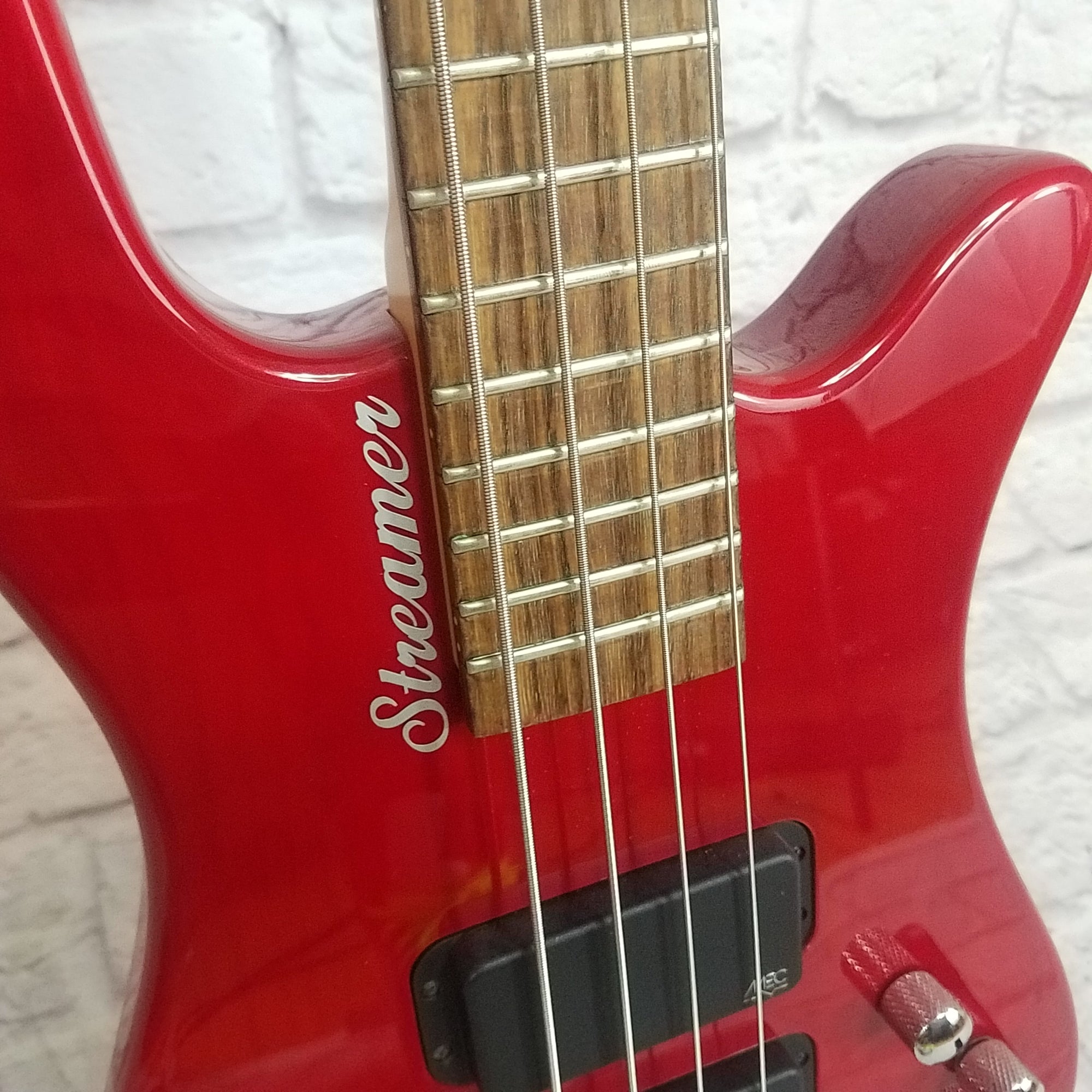 Warwick Rock Bass Streamer 4 String Bass Red - Evolution Music