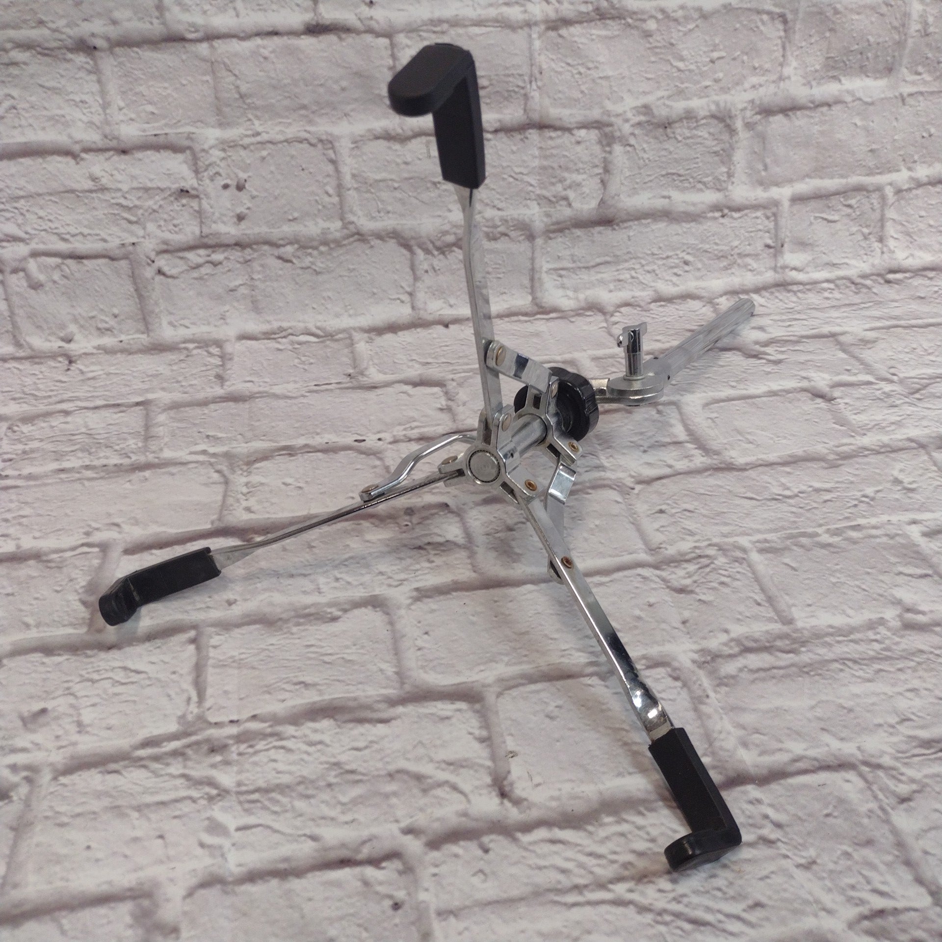 Unknown Snare Basket Top Drum Mount