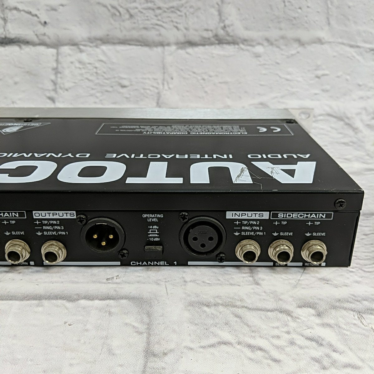 Behringer Autocom Pro Rack Unit