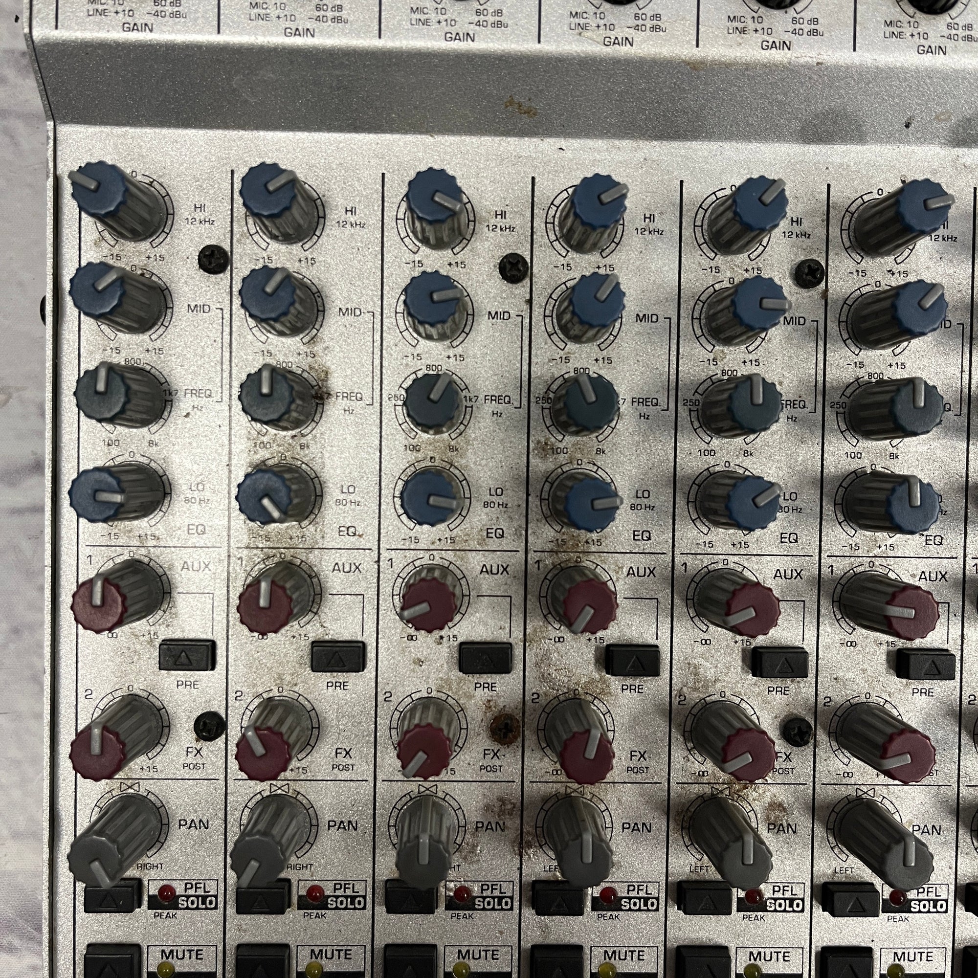 Behringer MX1804X Eurorack Mixer with Power Supply