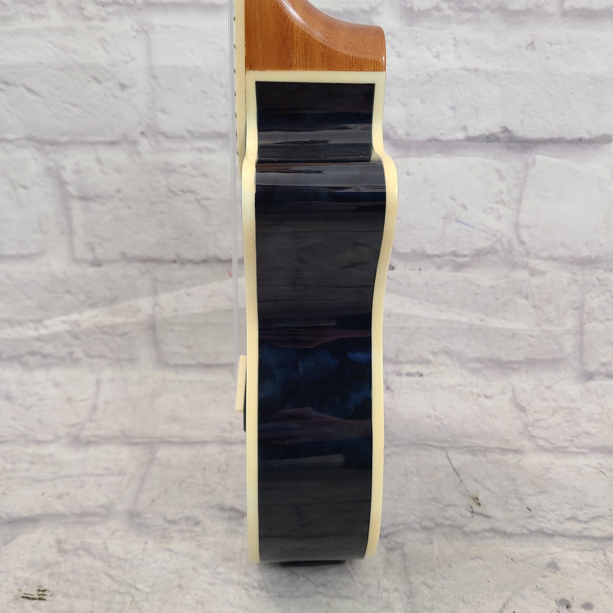 Mitchell MU80X Ukulele