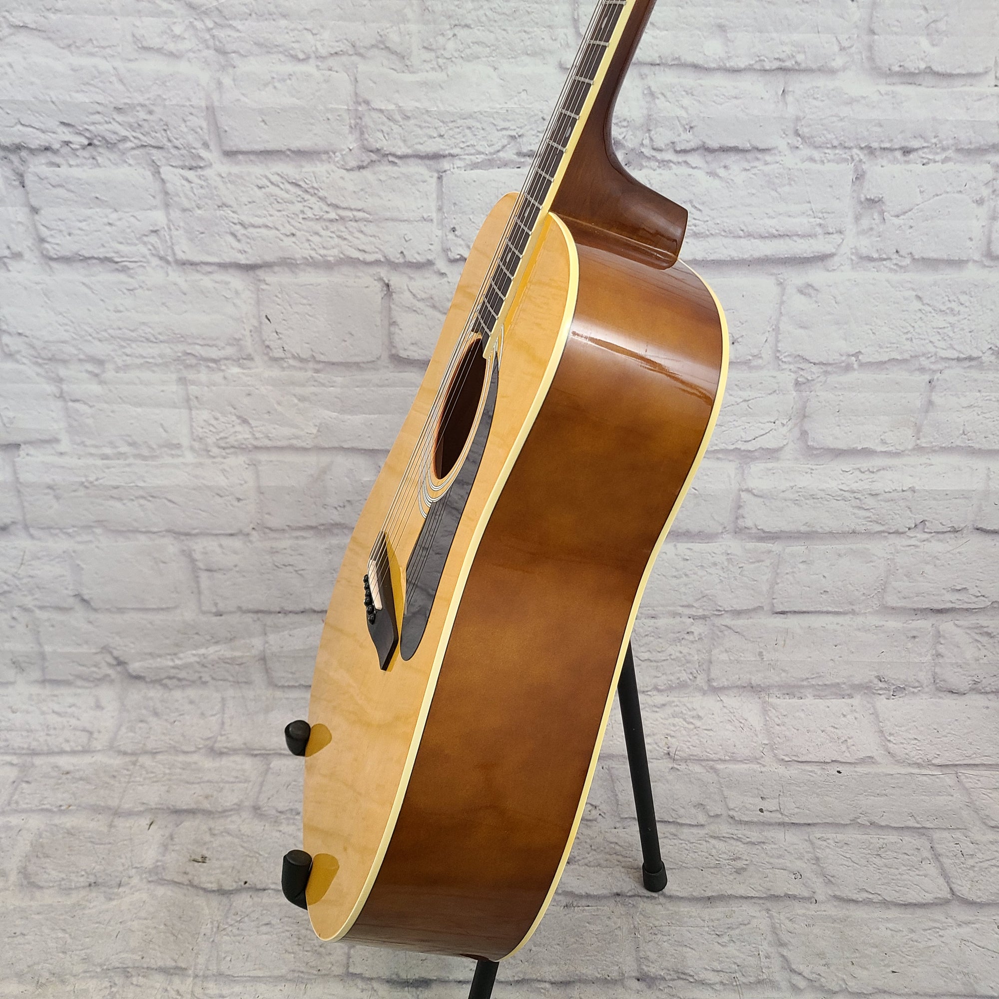 Silvertone 633 Acoustic Guitar W/ Gig Bag