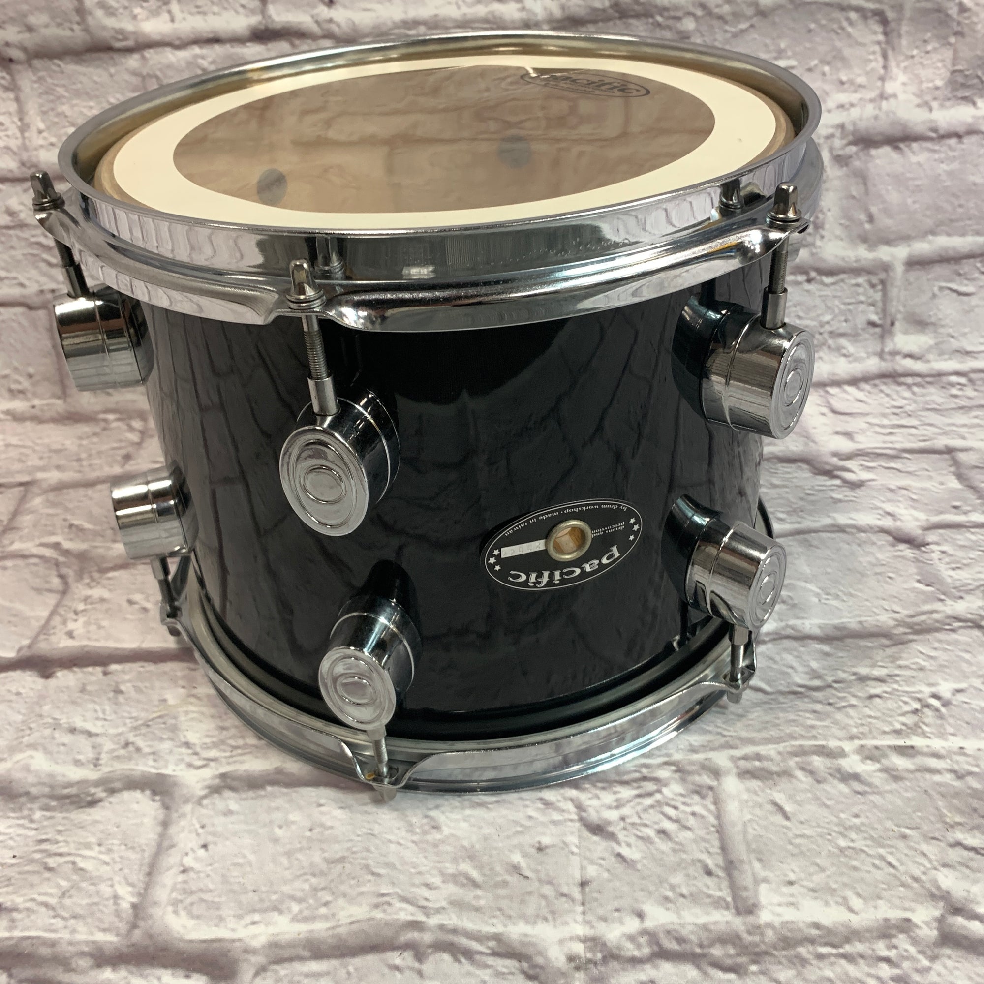 Pacific 10" Tom Black
