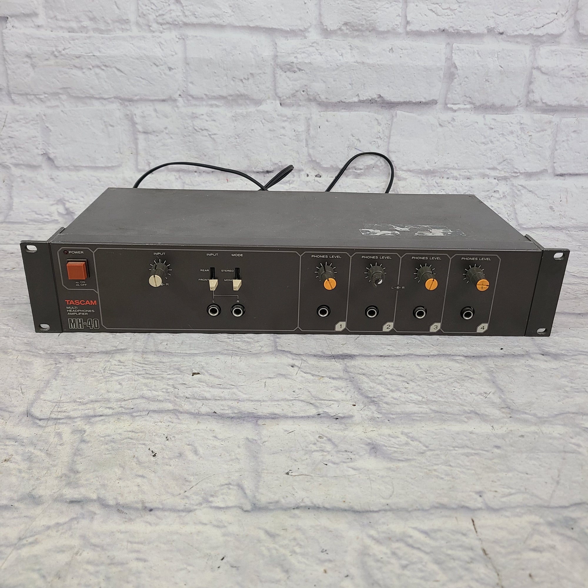 Tascam MH-40 Headphone Amplifier