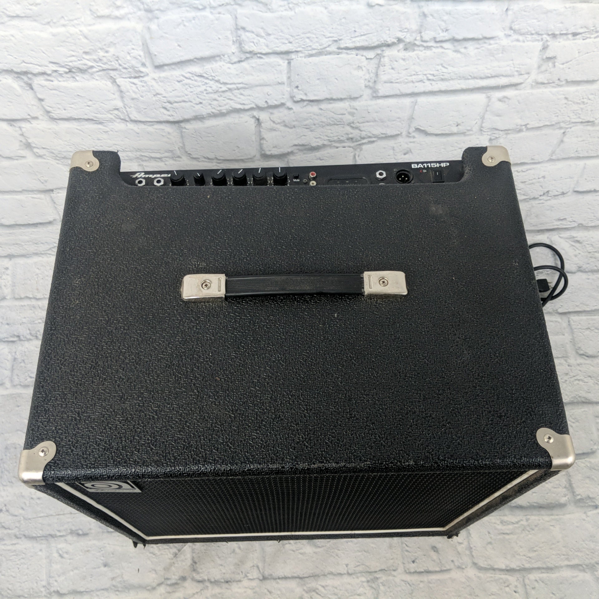 Ampeg BA-115HP Bass Combo