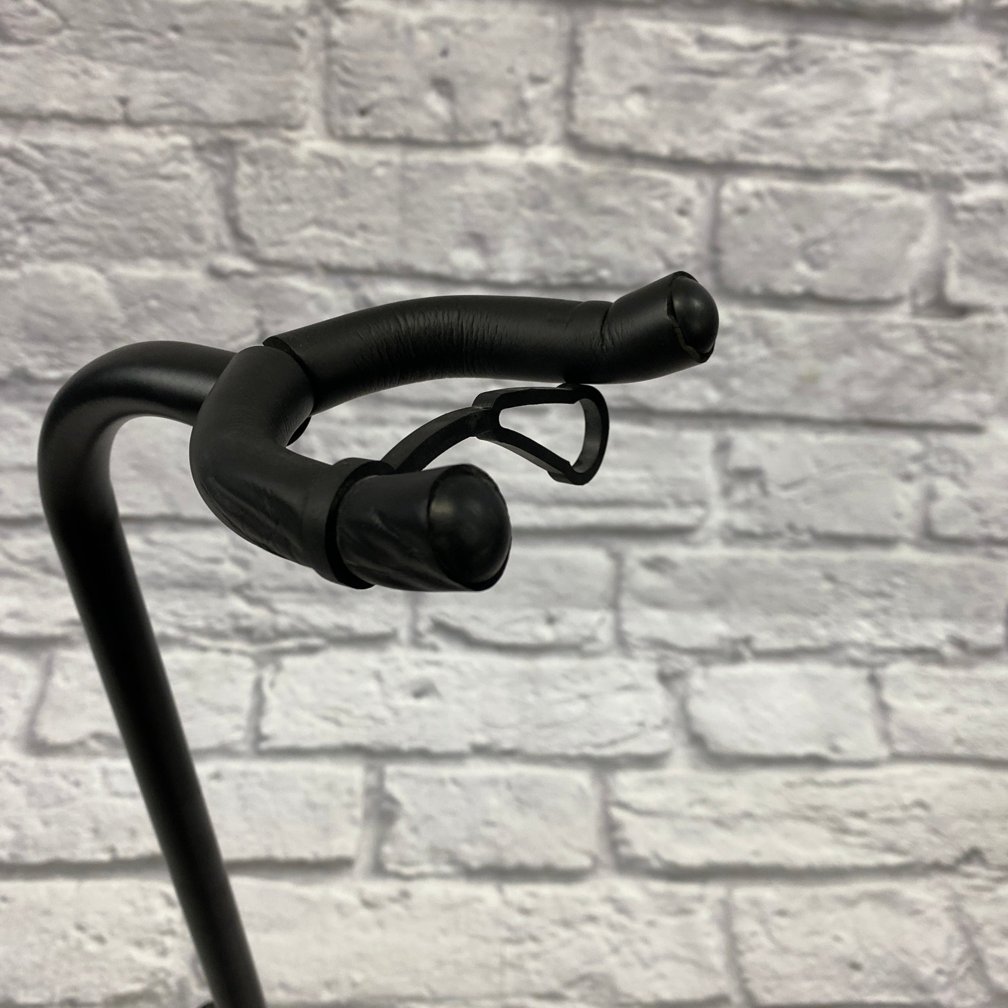 Black Guitar Stand