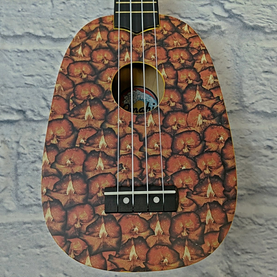 Amahi DDUK16 Pineapple Design Ukulele