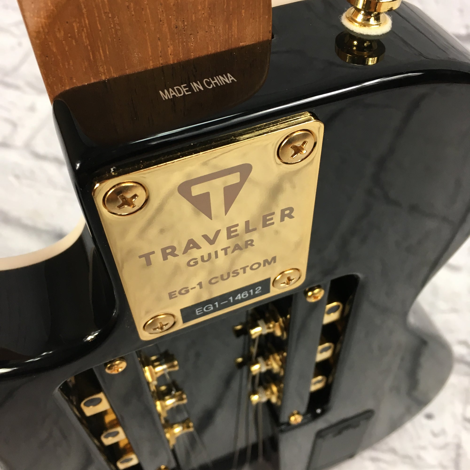 Traveler Ultralight Black Electric Guitar