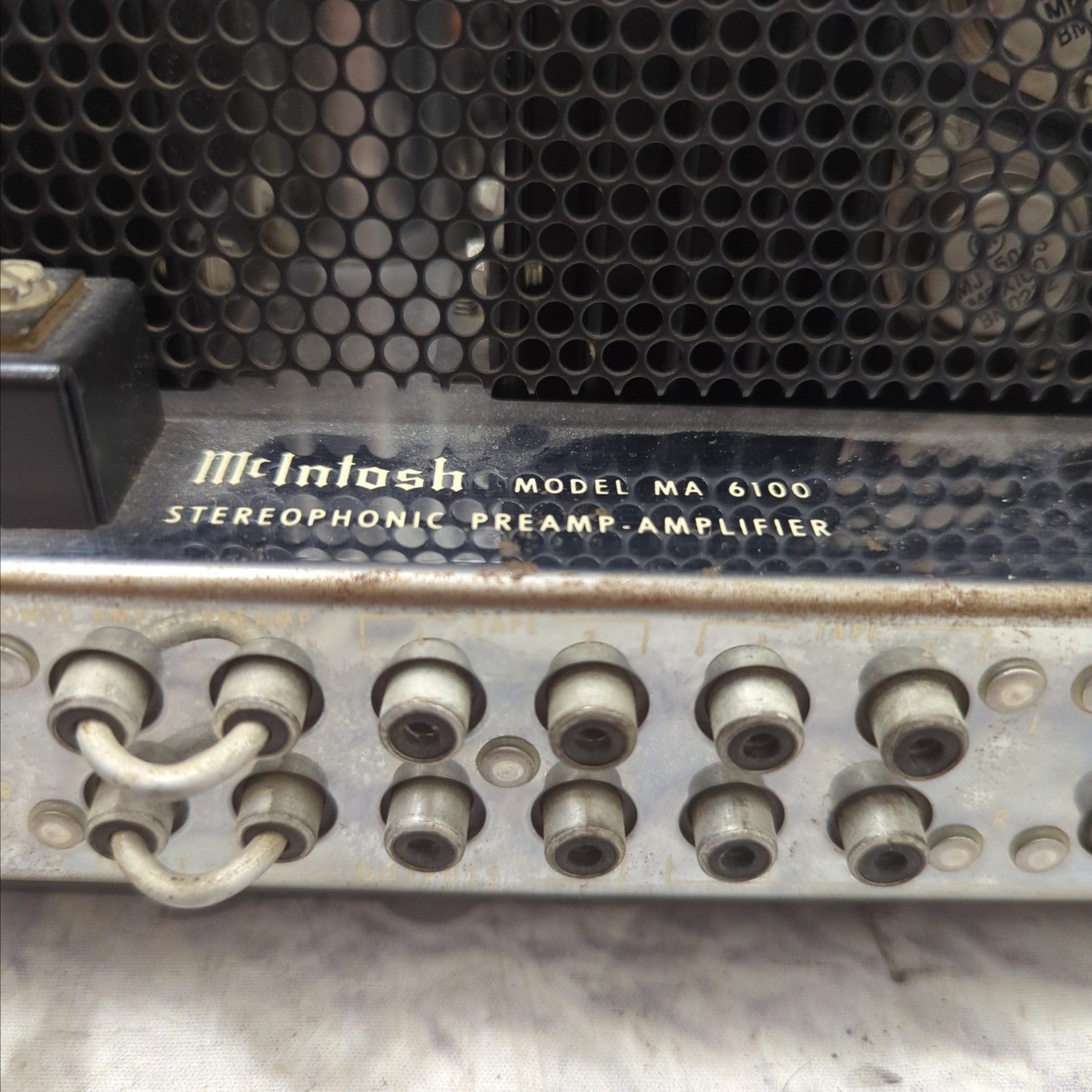 McIntosh Model MA6100 Integrated Amplifier