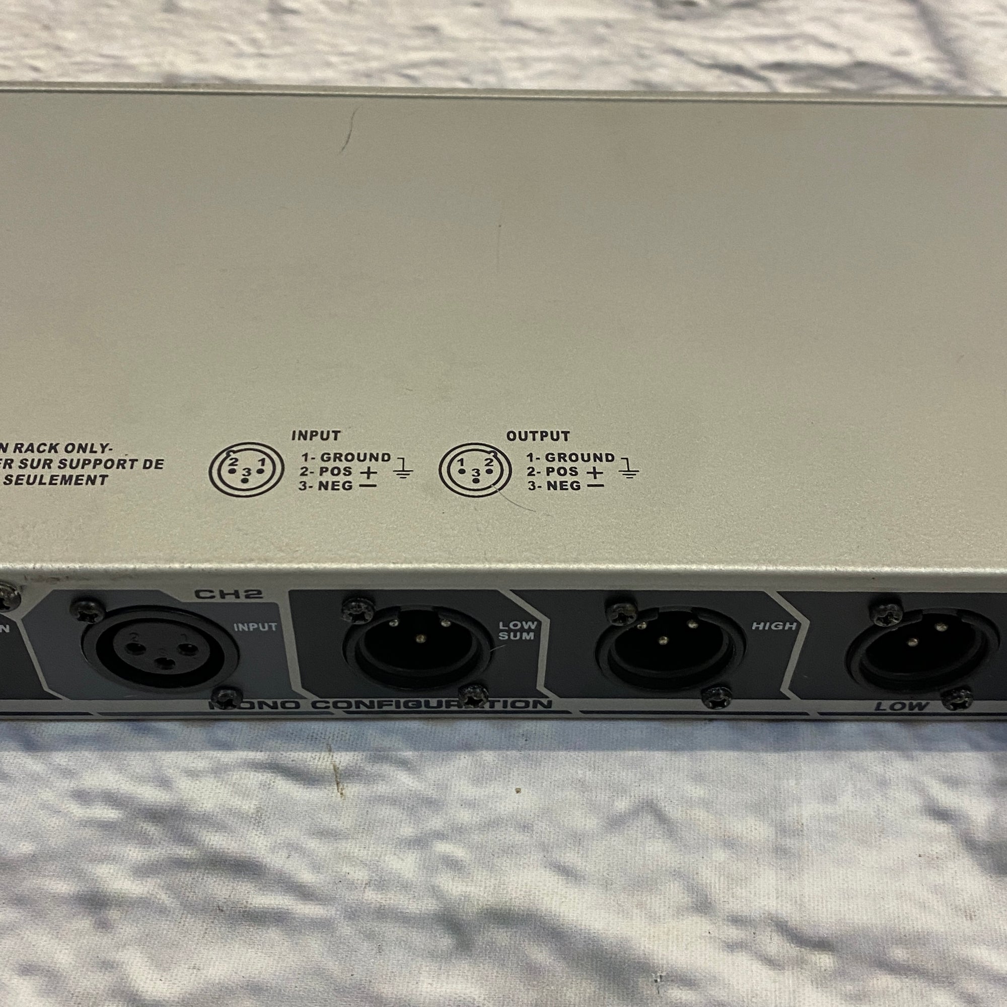 Peavey PV 23XO Precision 2/3 Way Crossover