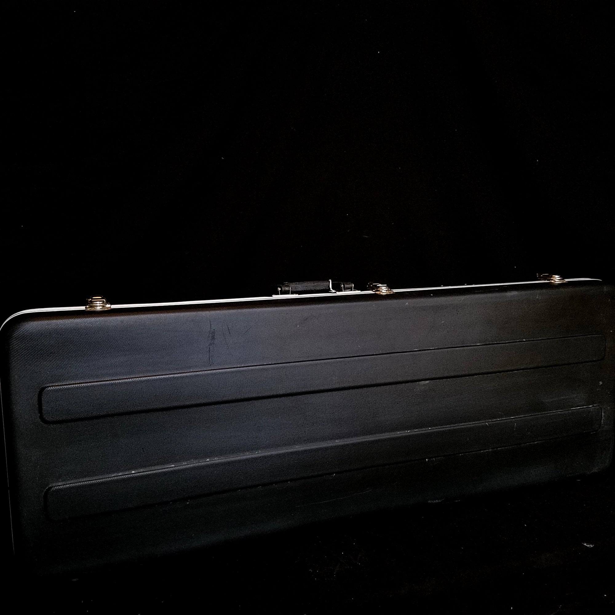 Guitar Research Hardshell case