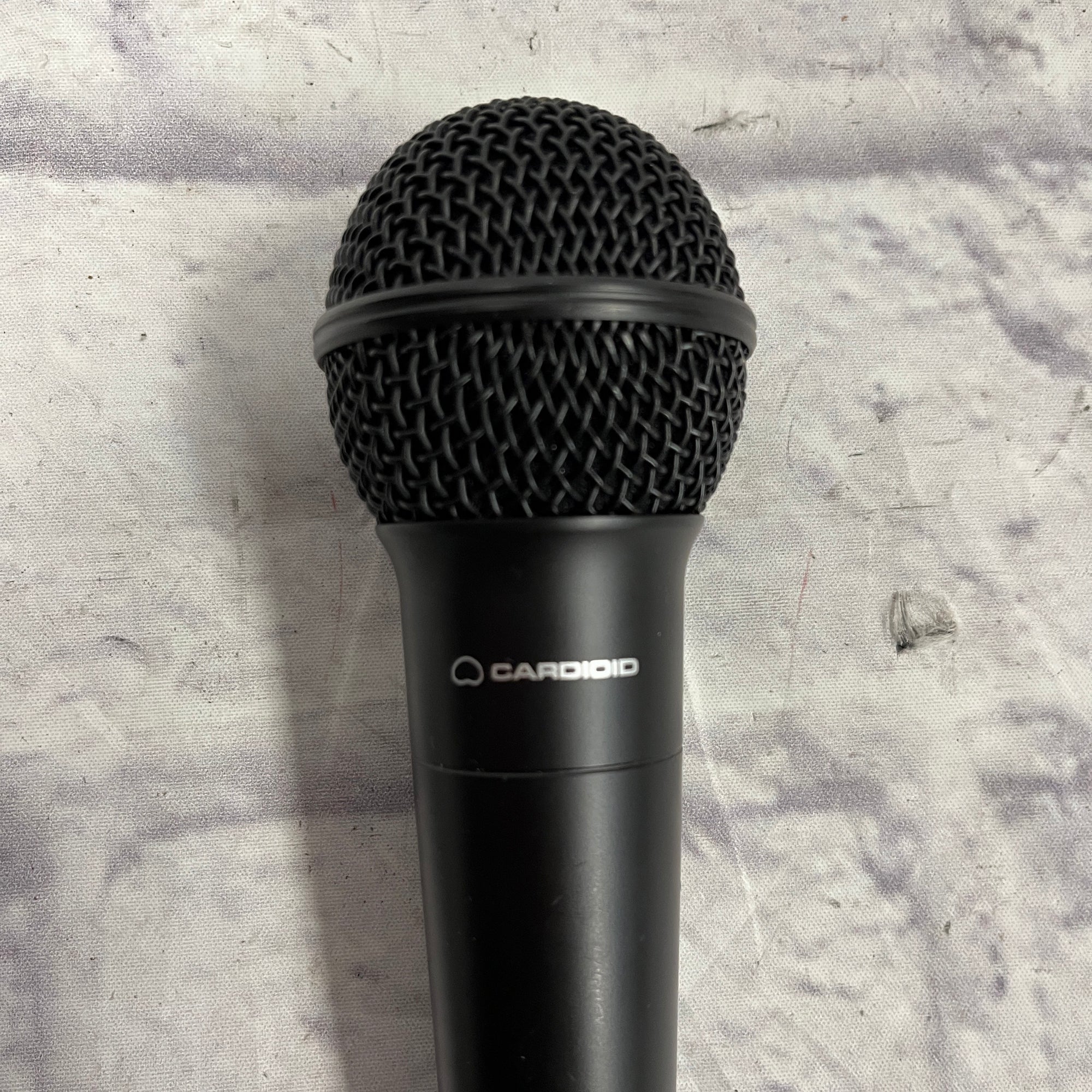 Peavey PVi100ダイナミックマイク 美品 Amazon.com: Peavey PVi 100 XLR Dynamic Cardioid Microphone