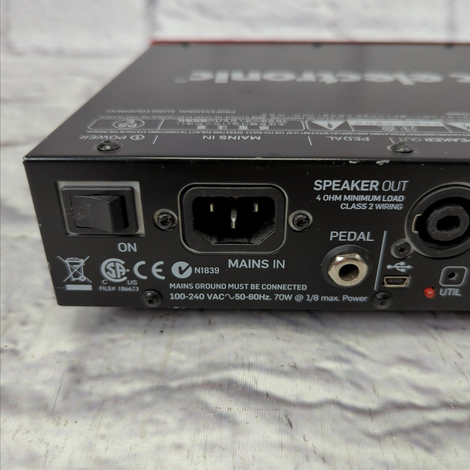 TC Electronic BH250 250 Watt Compact Bass Head