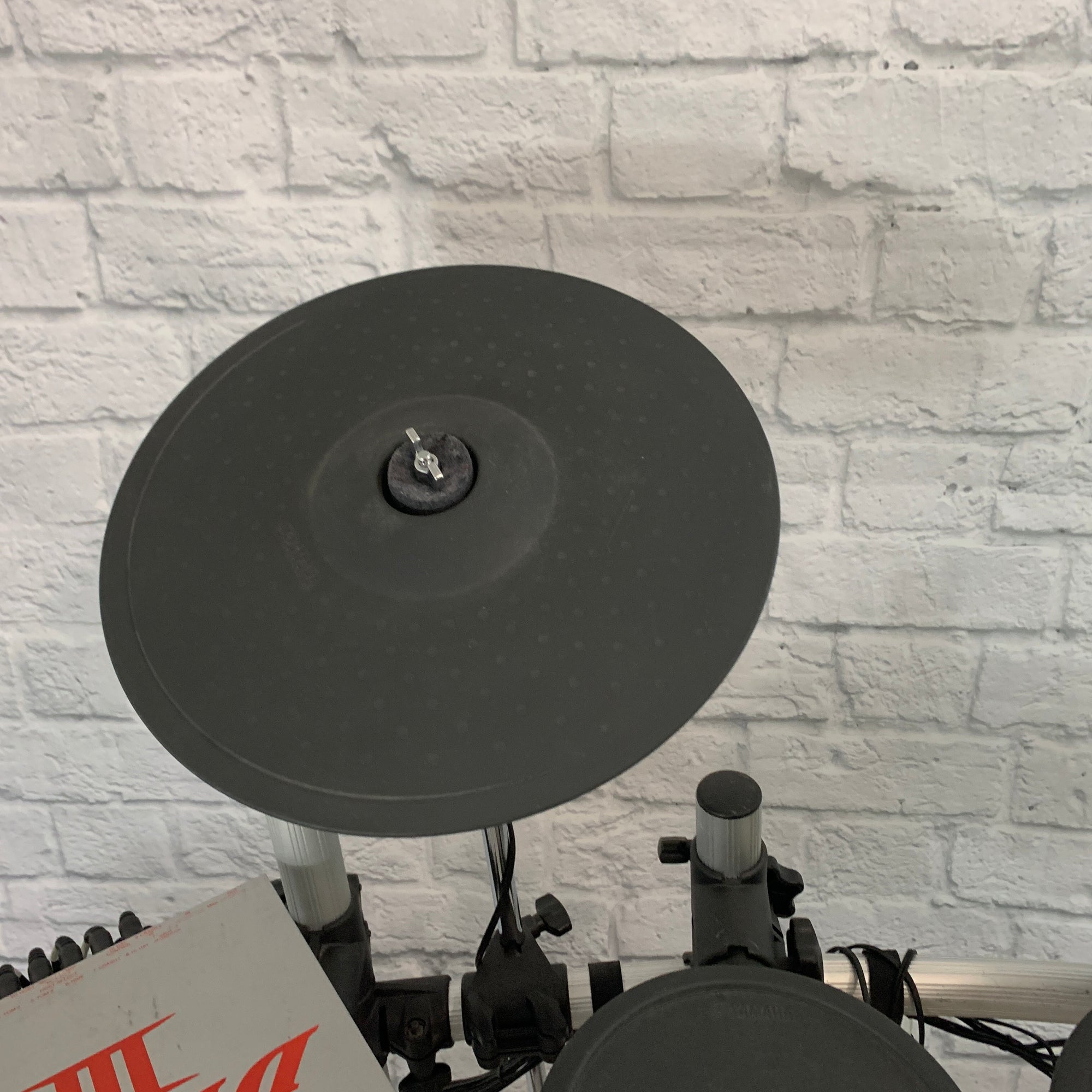 Yamaha DTExpress III Electric Drum Kit with Extra Cymbal and