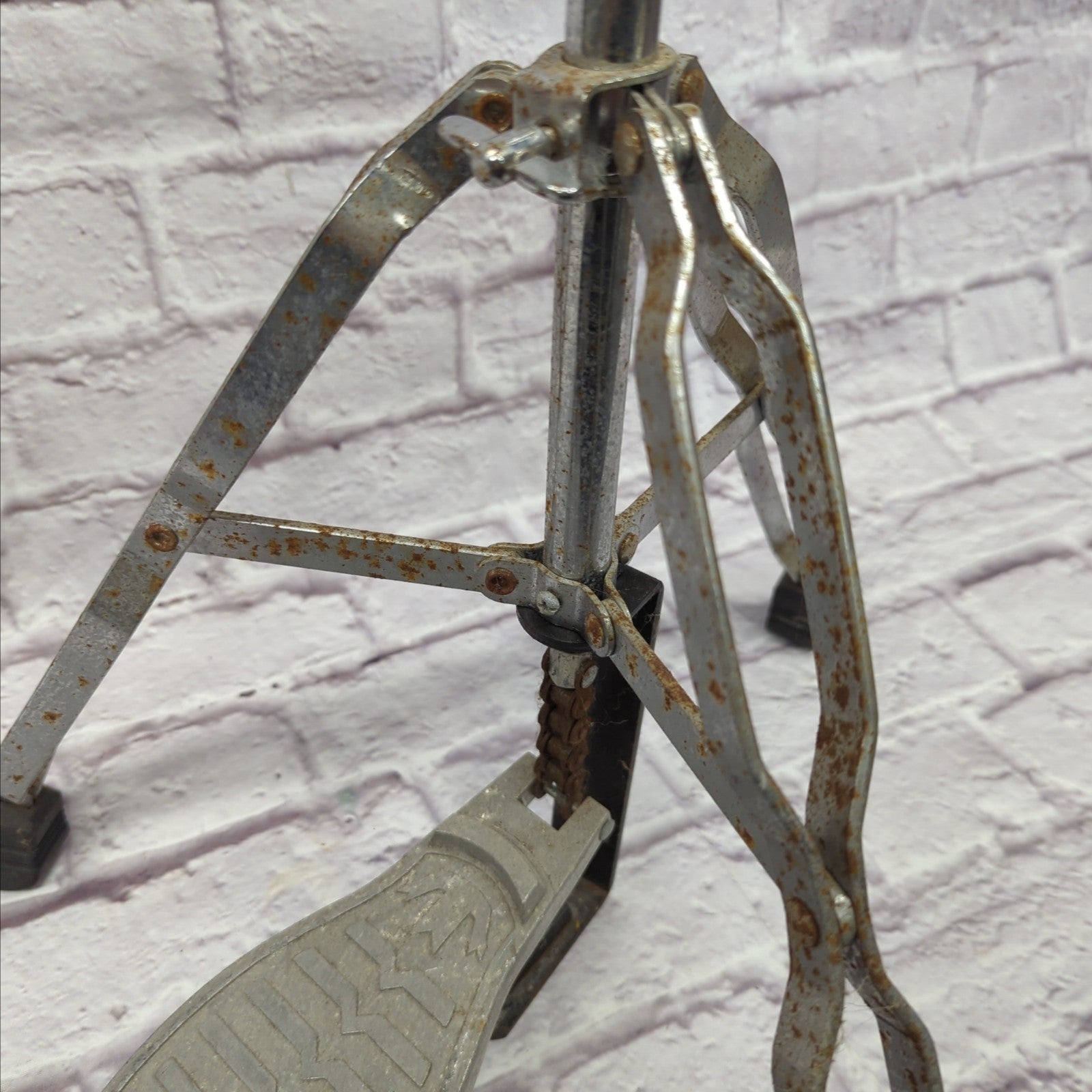 Unknown Hi Hat Cymbal Stand w/ Clutch