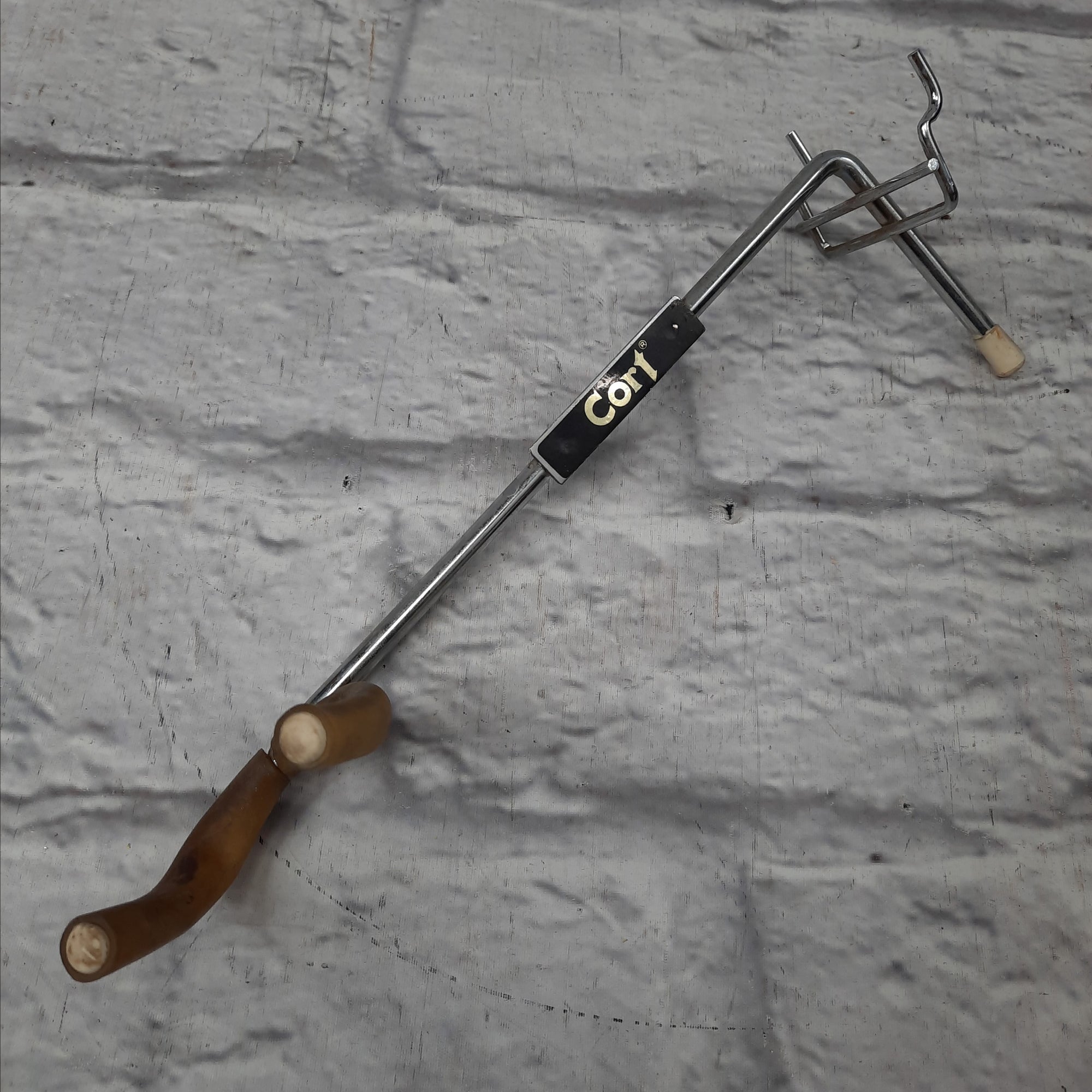 Cort Right Facing Pegboard or Slatwall Guitar Hanger (8 Pack) #3