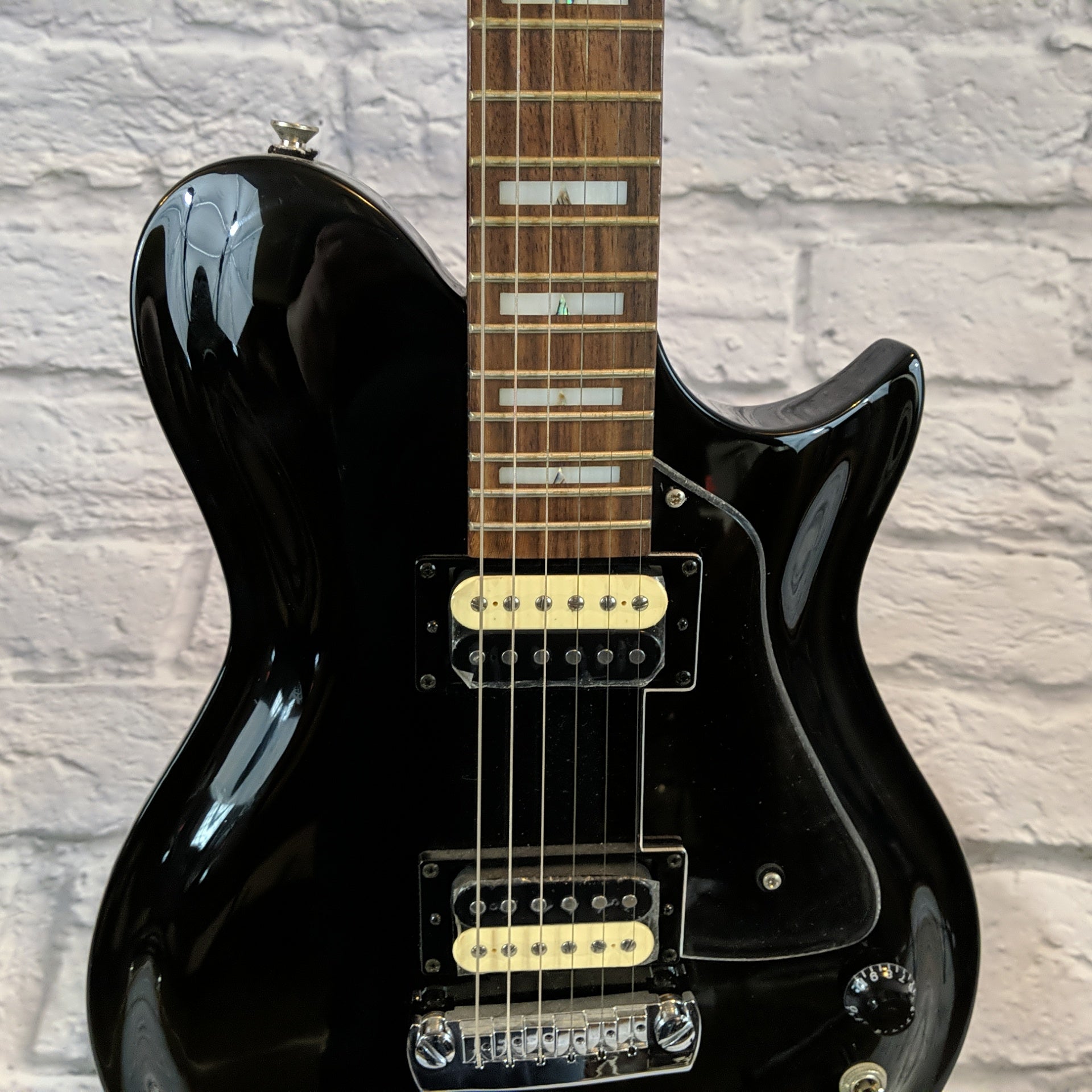 Cort CL 200 Carved Body Abalone Inlay Rosewood Fretboard Electric Guitar