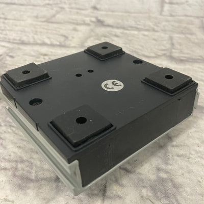 Bespeco VM-20 UN LATCH Sustain Footswitch