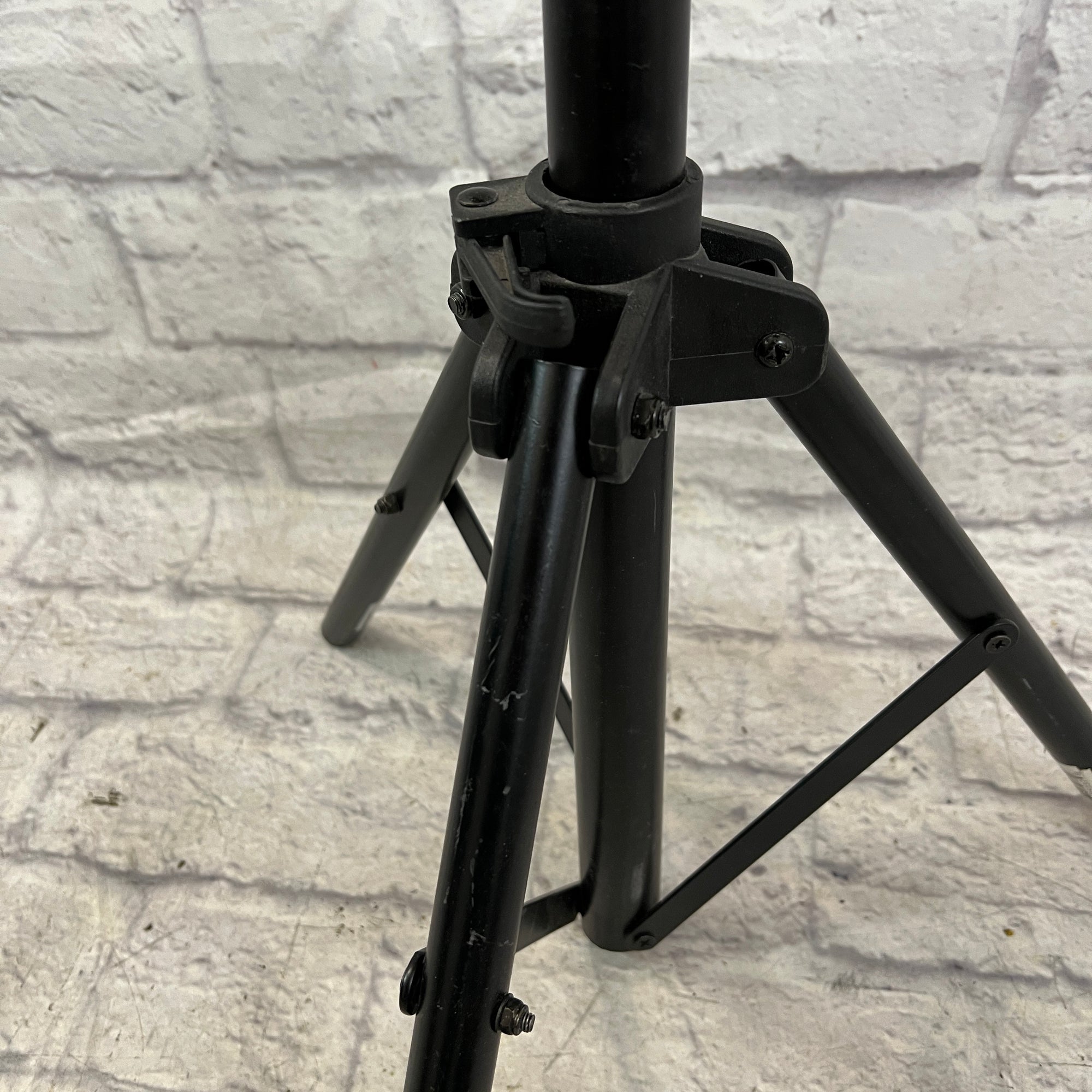 Unknown Heavy Duty Music Stand