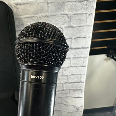 Digital Reference Dynamic Vocal Microphone