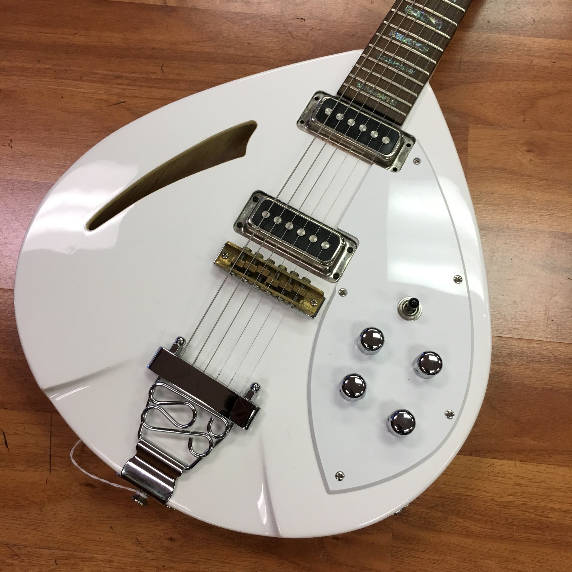 ** Michael Delany Designs Custom Teardop Style Guitar