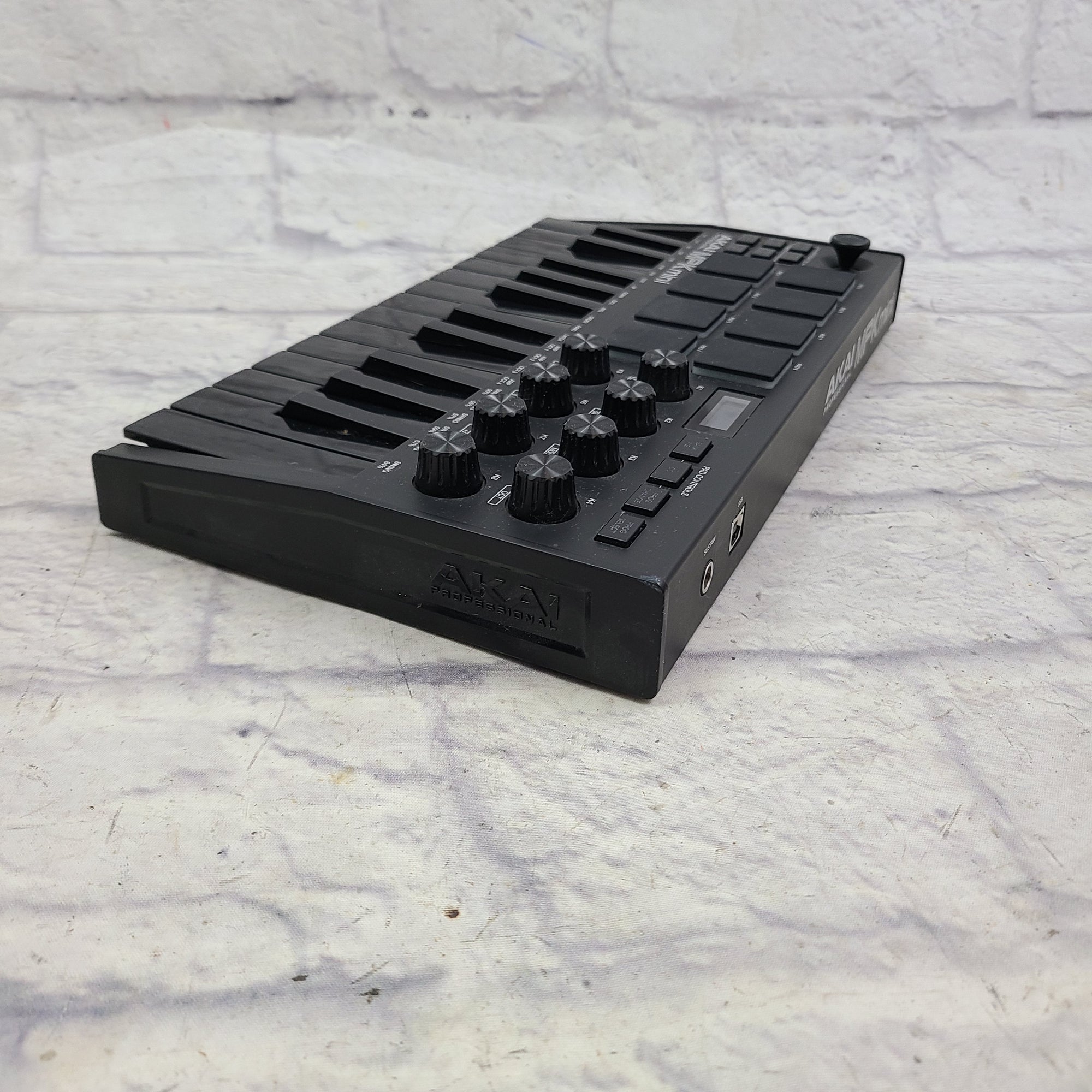 Akai MPK Mini Controller