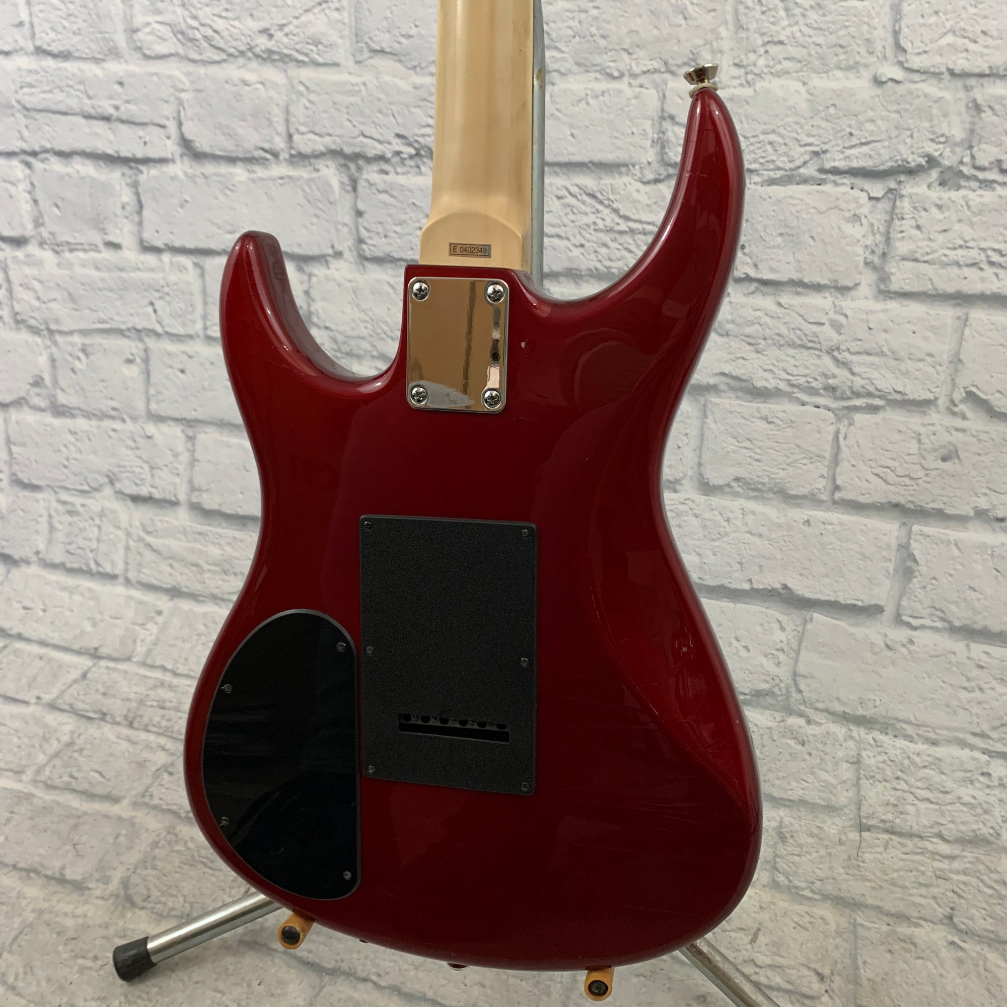 Guitar Research LG33 Strat Style Electric Guitar