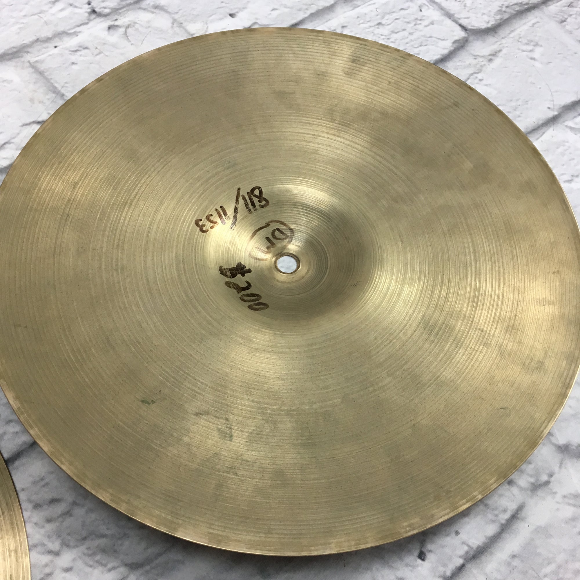 Zildjian 14in Avedis Hi Hat Cymbal Pair