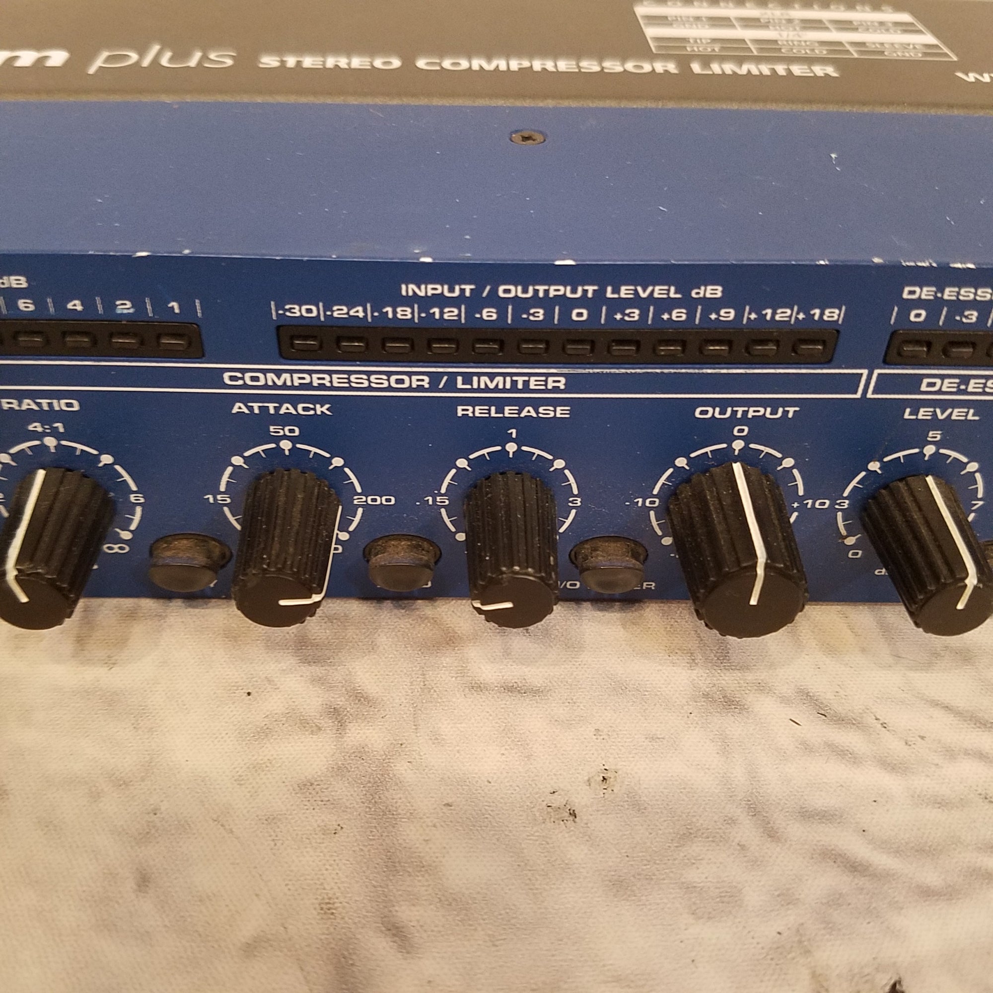 Samson S-Com Plus S Class Stereo Compressor/Limiter - Evolution Music