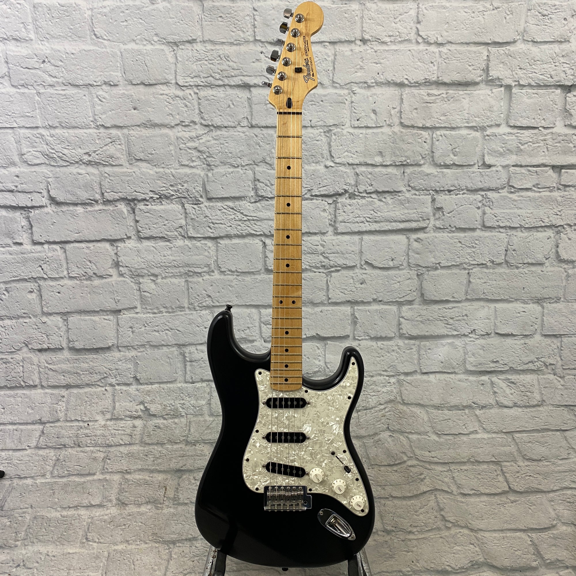 Fender MIM Stratocaster Electric Guitar